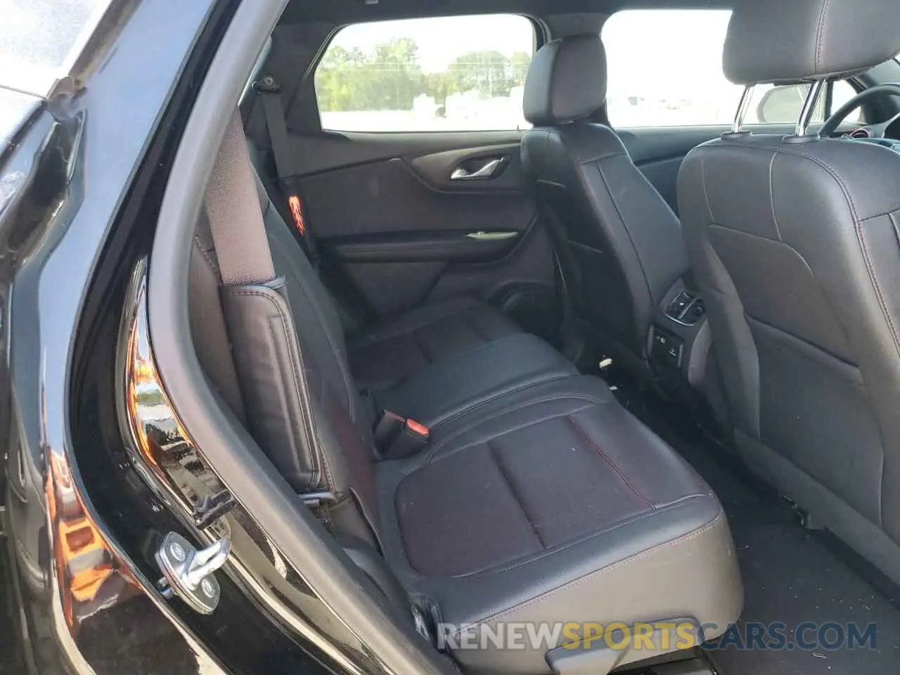 11 Photograph of a damaged car 3GNKBERS9NS224072 CHEVROLET BLAZER 2022