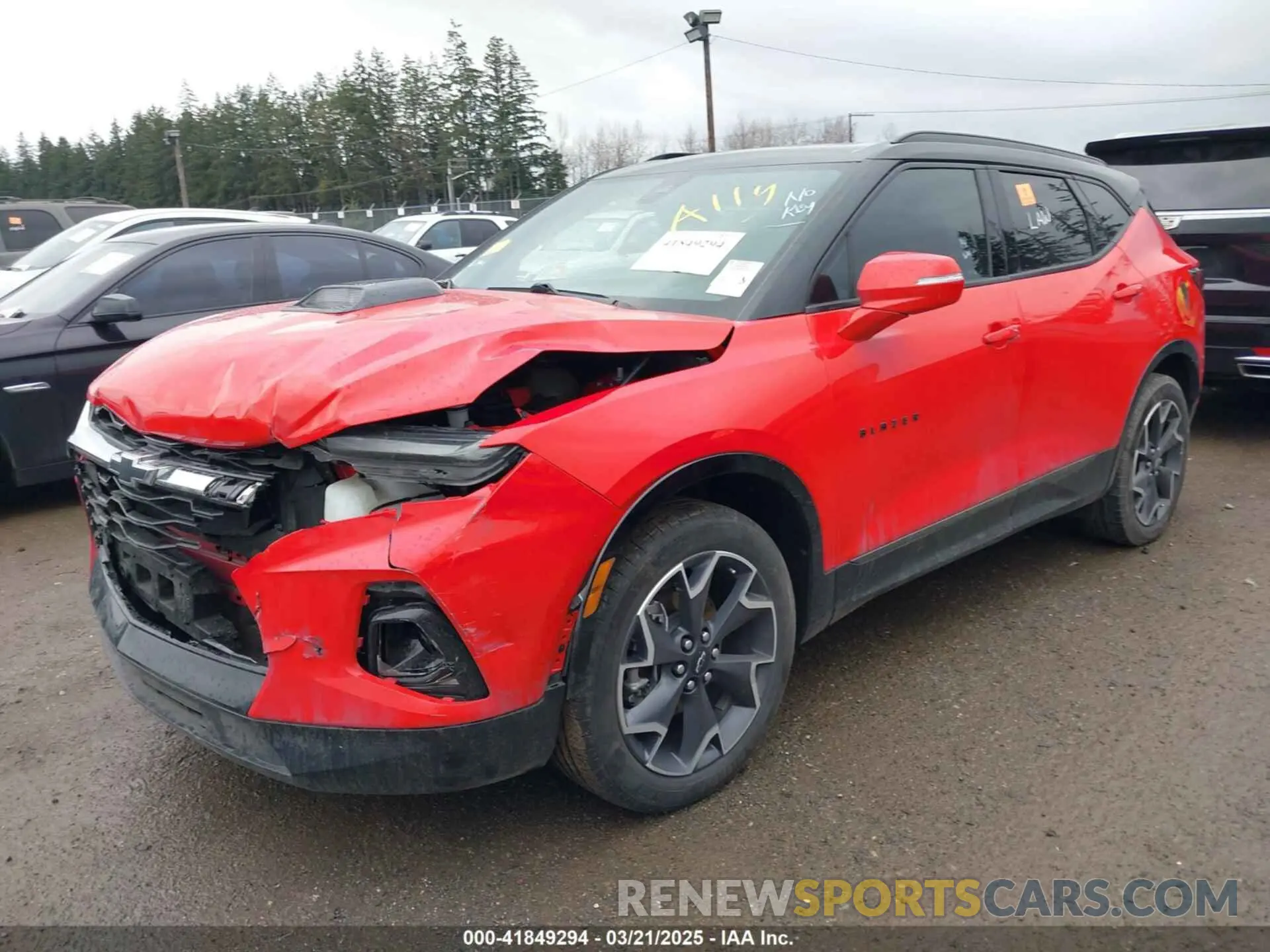 2 Photograph of a damaged car 3GNKBERS9NS233077 CHEVROLET BLAZER 2022