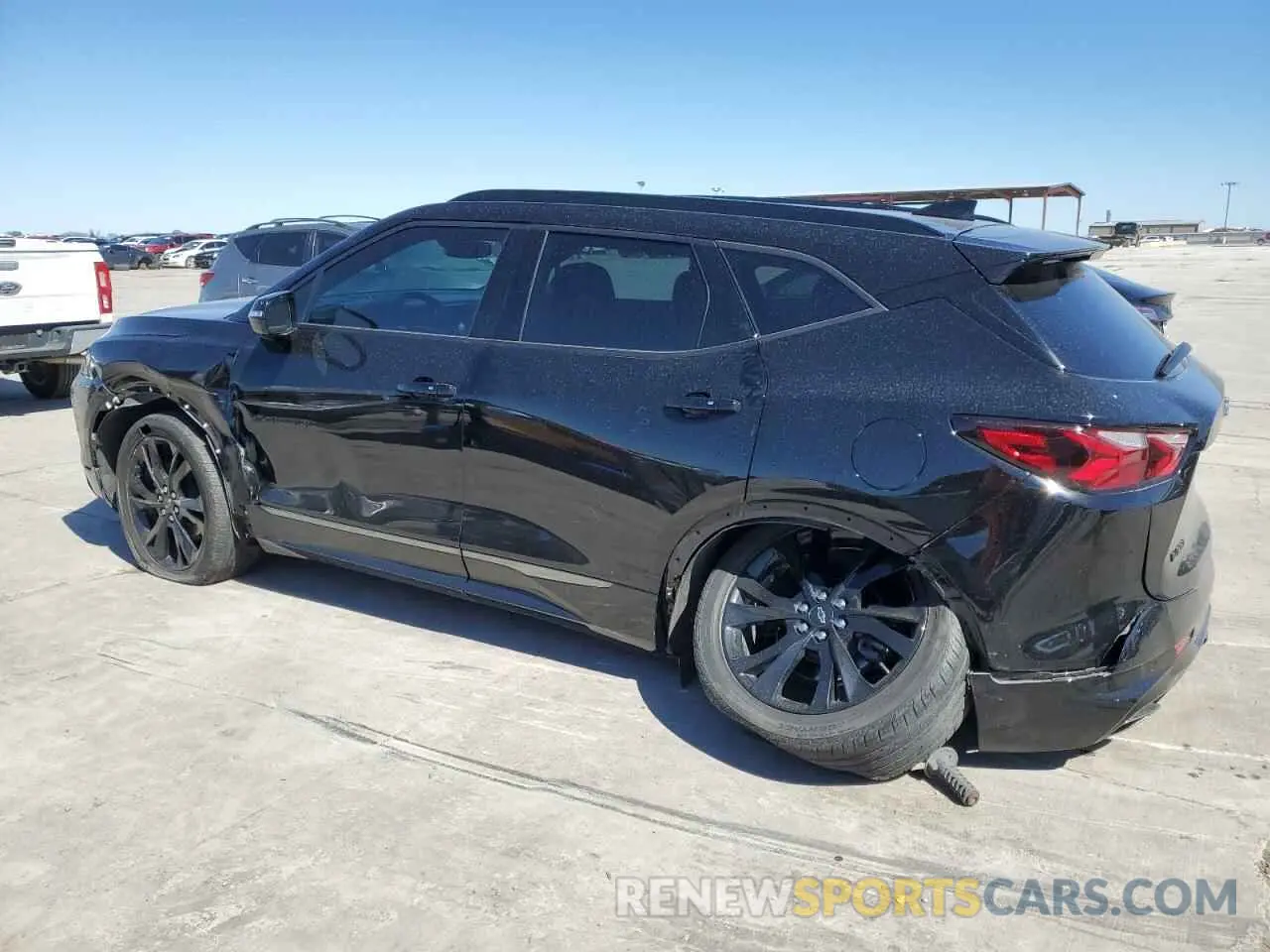 2 Photograph of a damaged car 3GNKBERSXNS147051 CHEVROLET BLAZER 2022