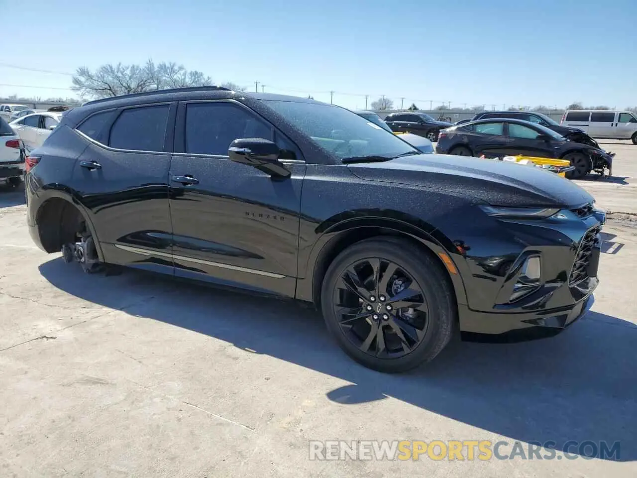 4 Photograph of a damaged car 3GNKBERSXNS147051 CHEVROLET BLAZER 2022