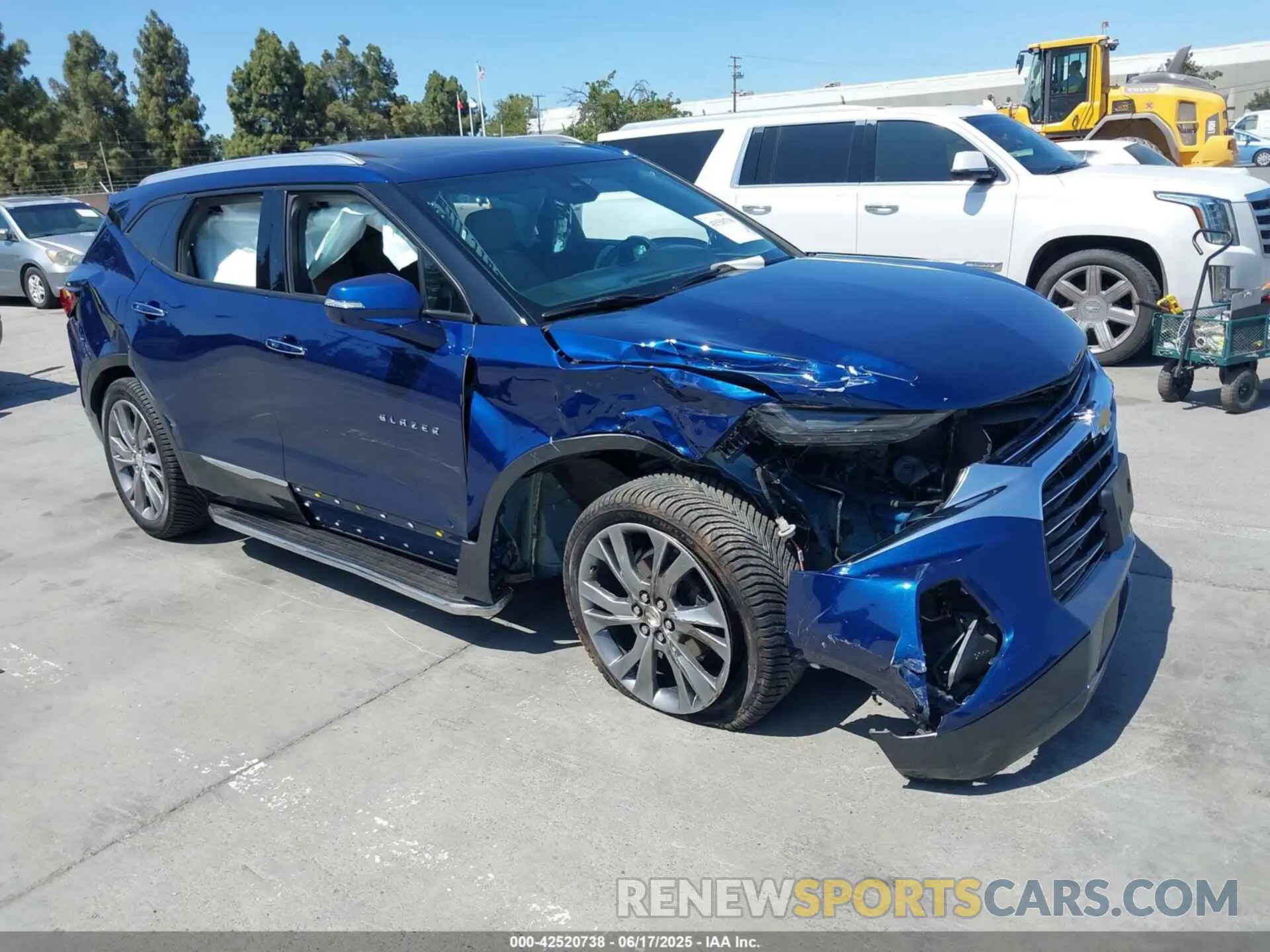 1 Photograph of a damaged car 3GNKBFRS9NS163926 CHEVROLET BLAZER 2022