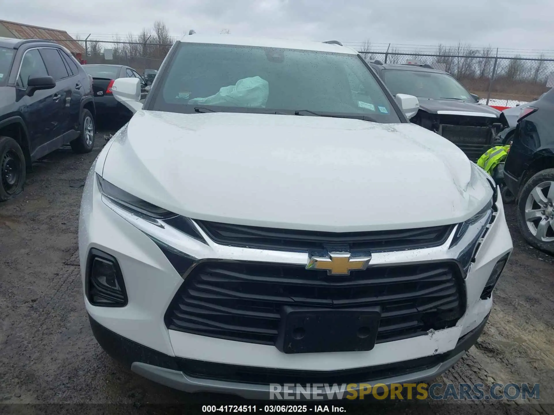 13 Photograph of a damaged car 3GNKBHR40NS129421 CHEVROLET BLAZER 2022
