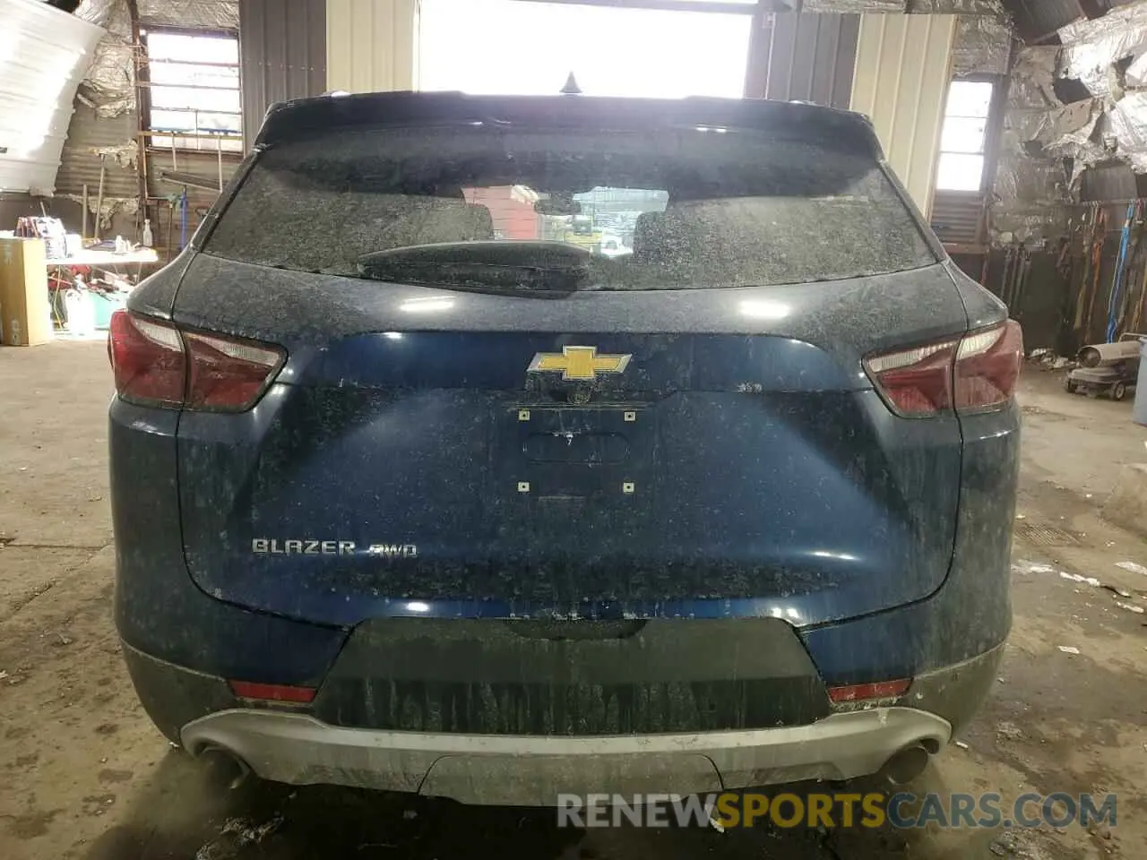 6 Photograph of a damaged car 3GNKBHR41NS139925 CHEVROLET BLAZER 2022