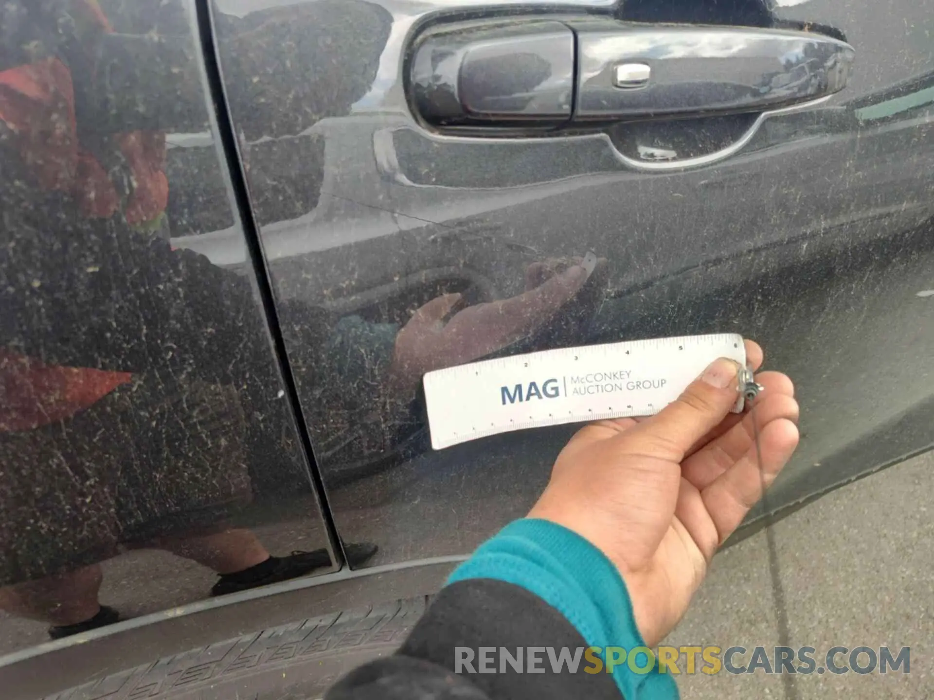 12 Photograph of a damaged car 3GNKBHR41NS182080 CHEVROLET BLAZER 2022