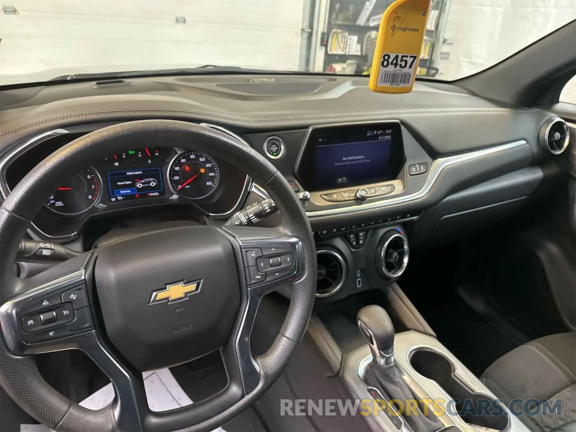 6 Photograph of a damaged car 3GNKBHR41NS182080 CHEVROLET BLAZER 2022
