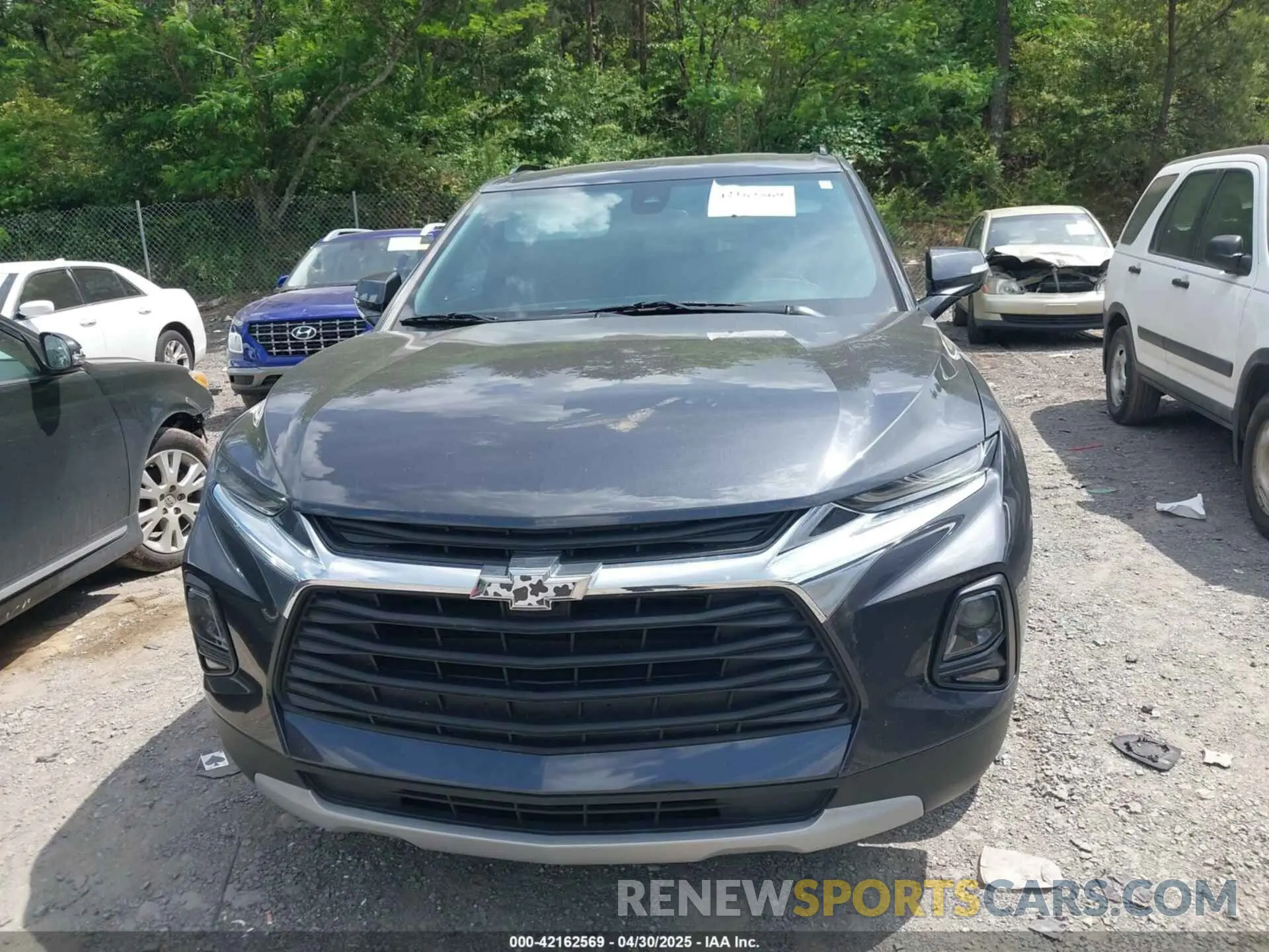 12 Photograph of a damaged car 3GNKBHR41NS184430 CHEVROLET BLAZER 2022