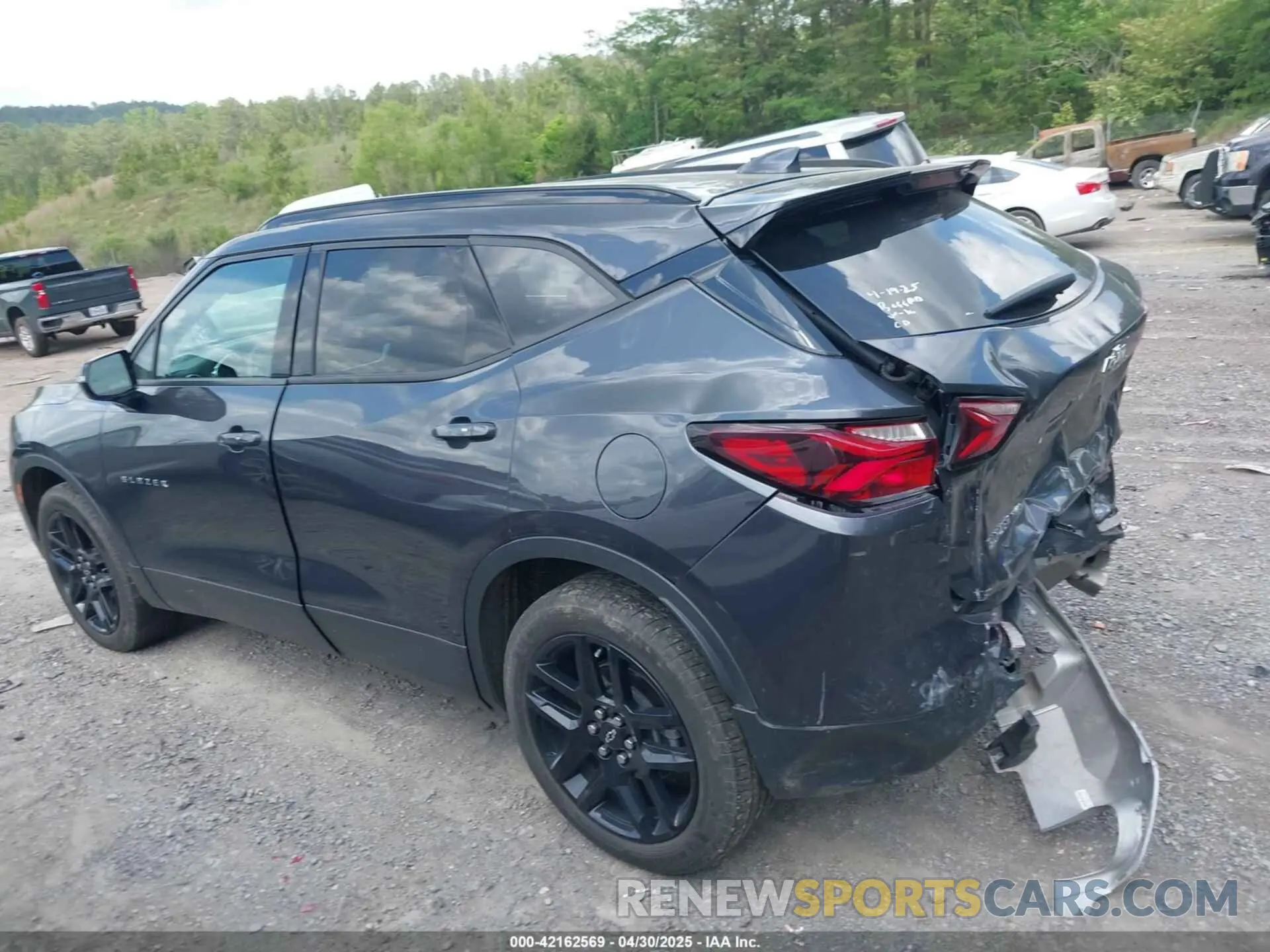 14 Photograph of a damaged car 3GNKBHR41NS184430 CHEVROLET BLAZER 2022