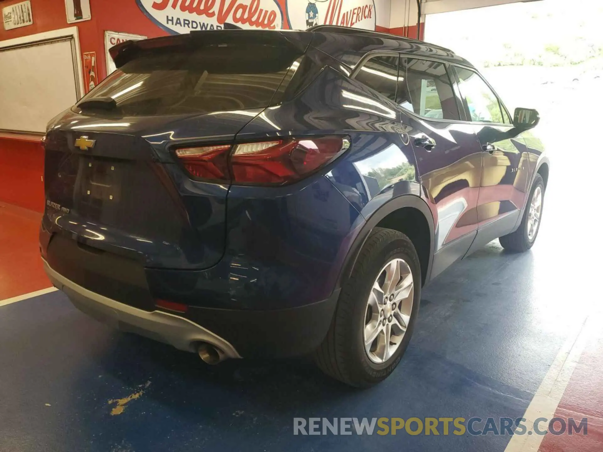 11 Photograph of a damaged car 3GNKBHR41NS212484 CHEVROLET BLAZER 2022