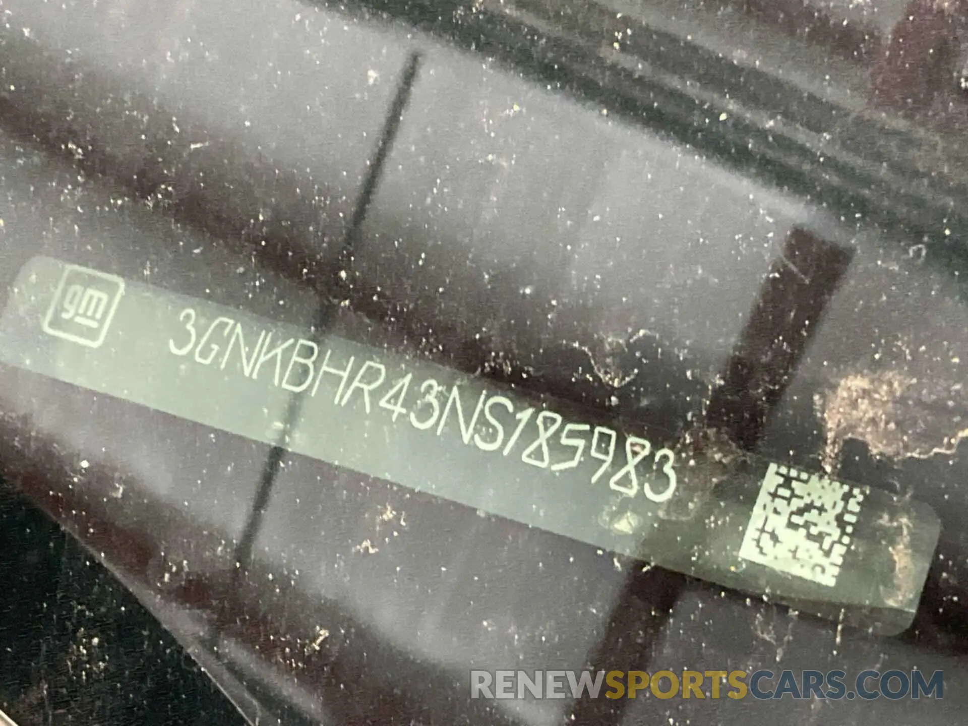 18 Photograph of a damaged car 3GNKBHR43NS185983 CHEVROLET BLAZER 2022