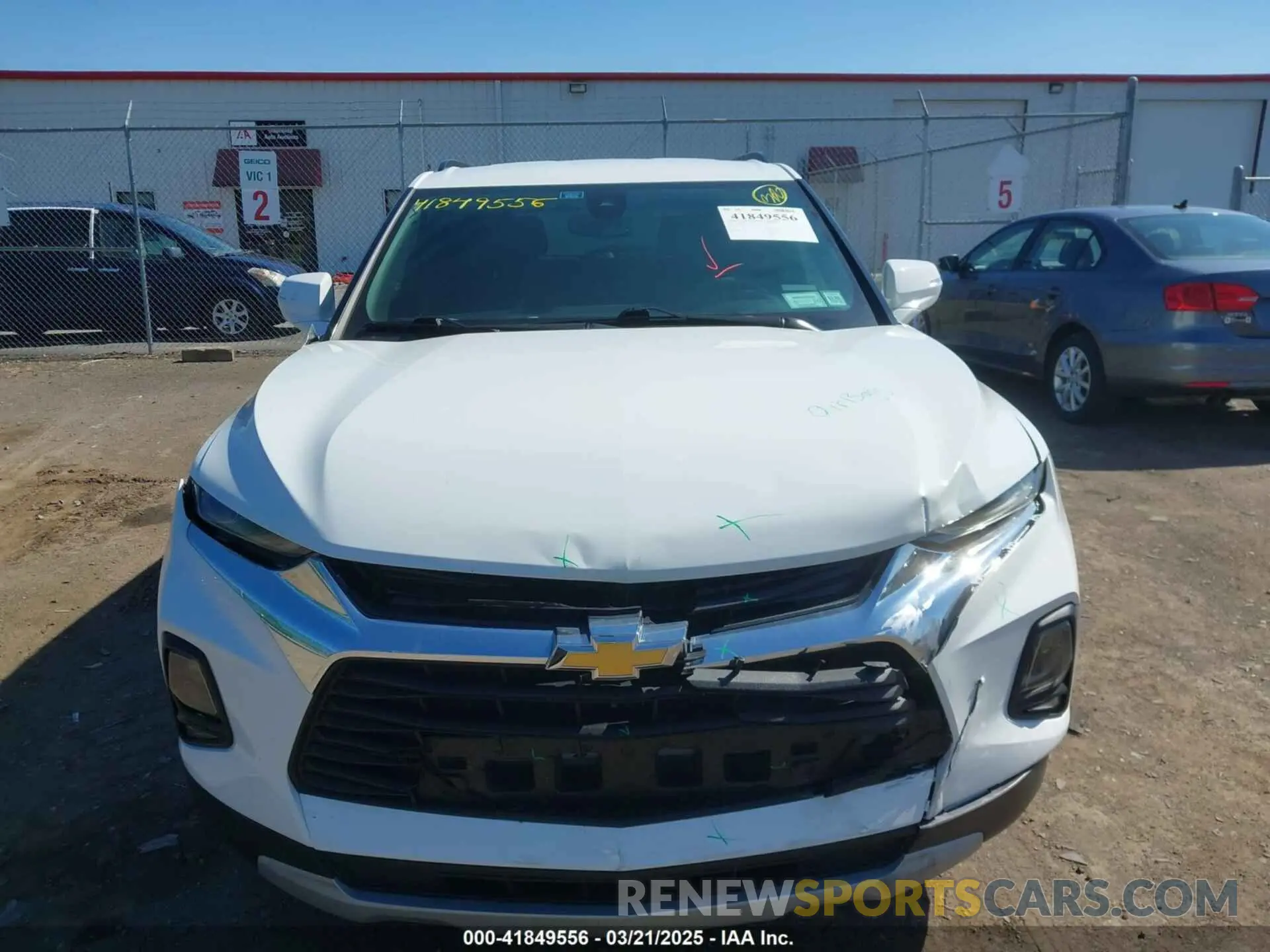 12 Photograph of a damaged car 3GNKBHR43NS219954 CHEVROLET BLAZER 2022