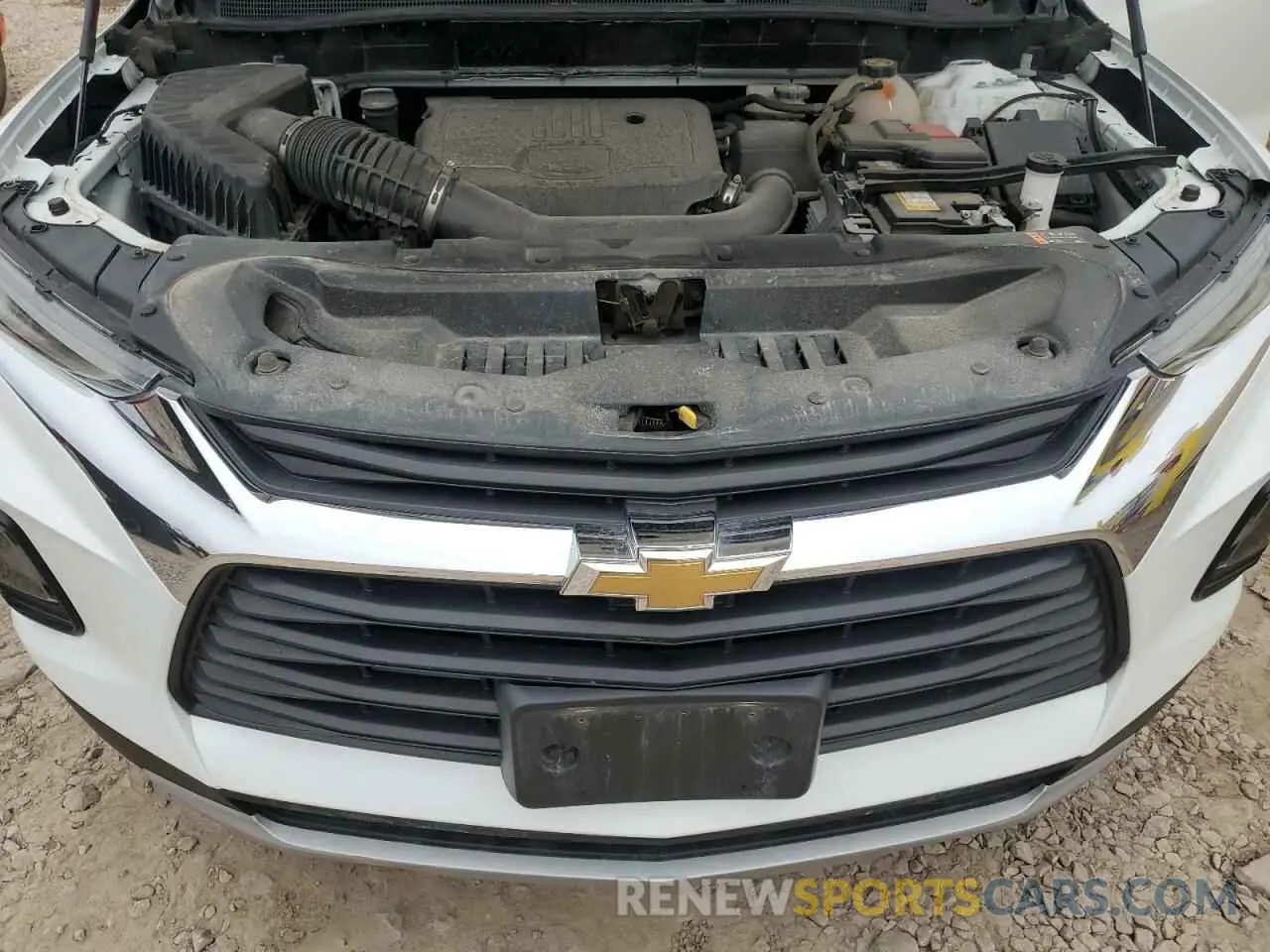 12 Photograph of a damaged car 3GNKBHR44NS116459 CHEVROLET BLAZER 2022