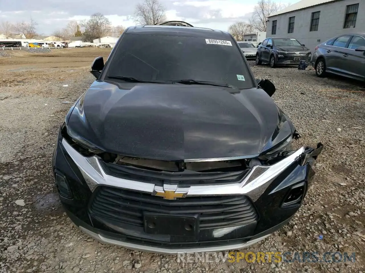 5 Photograph of a damaged car 3GNKBHR44NS126179 CHEVROLET BLAZER 2022