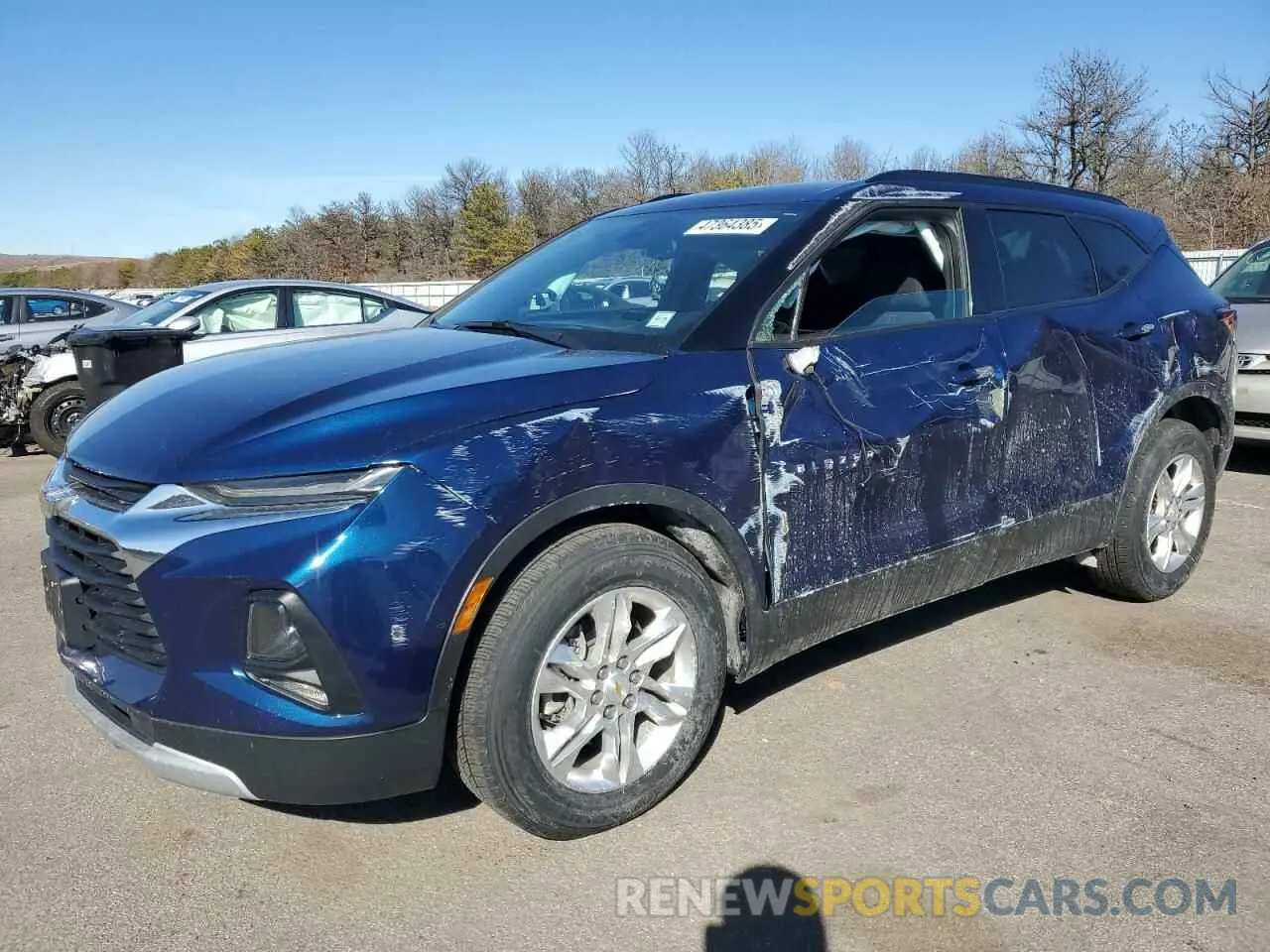 1 Photograph of a damaged car 3GNKBHR46NS137295 CHEVROLET BLAZER 2022