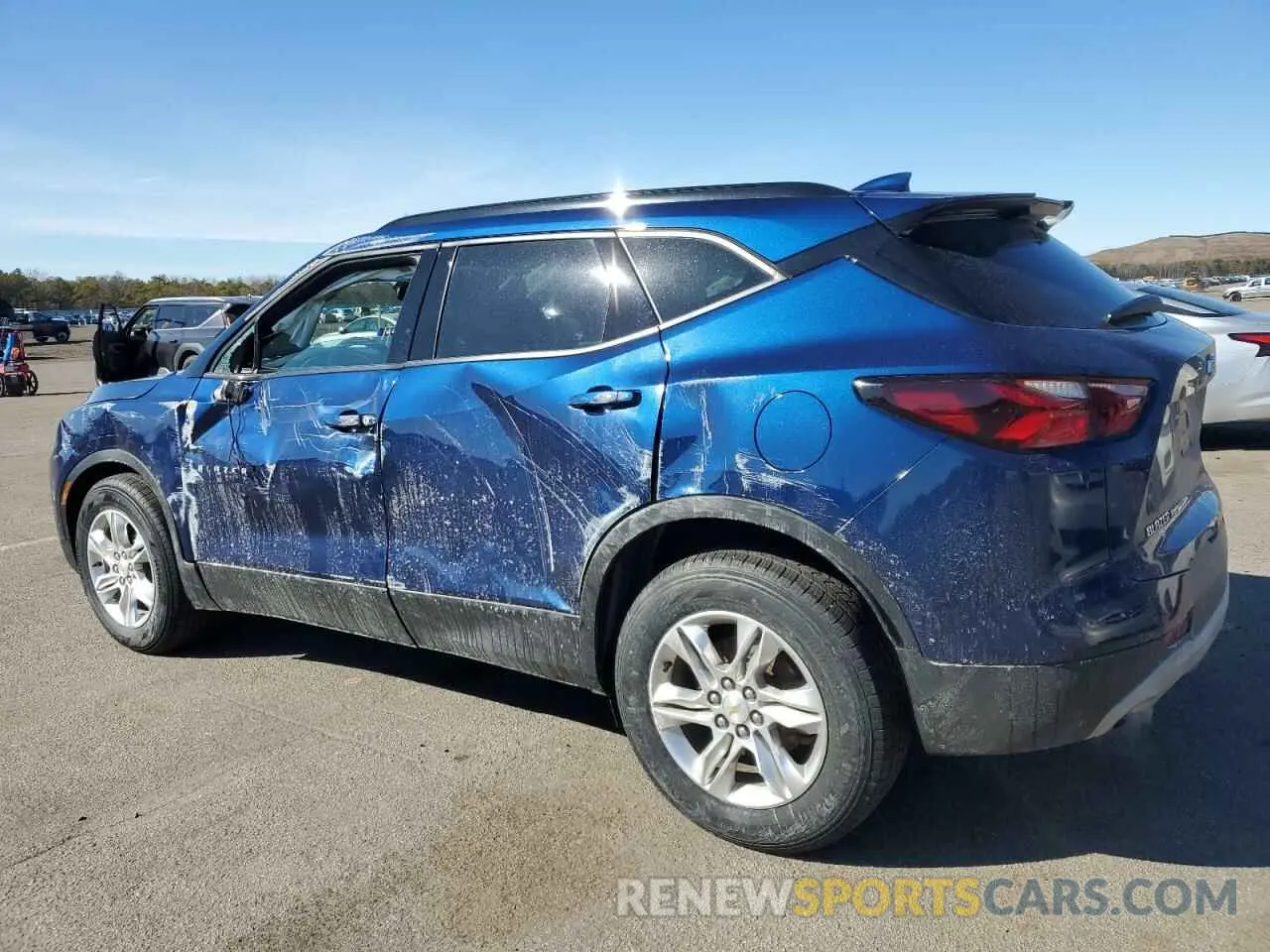 2 Photograph of a damaged car 3GNKBHR46NS137295 CHEVROLET BLAZER 2022