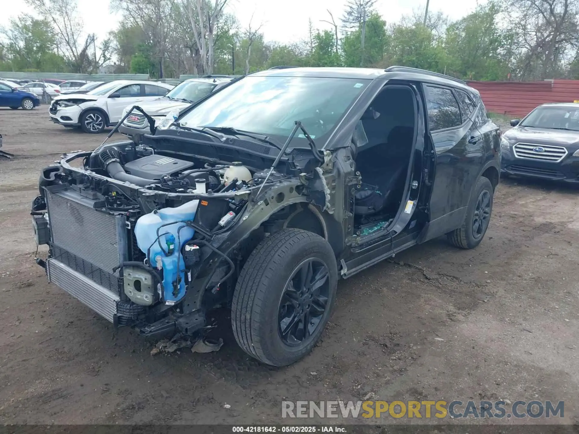 6 Photograph of a damaged car 3GNKBHR47NS136060 CHEVROLET BLAZER 2022
