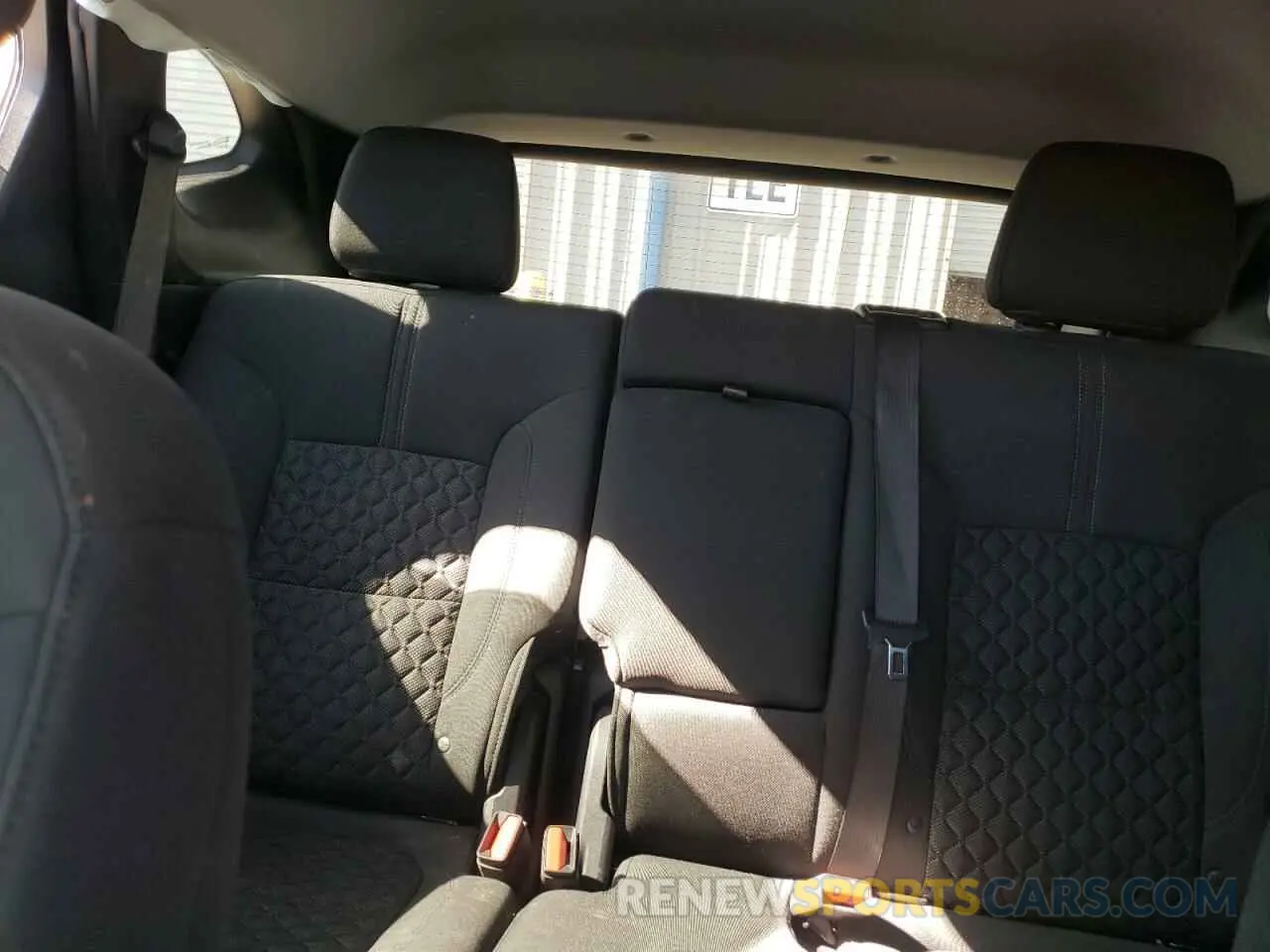 10 Photograph of a damaged car 3GNKBHR48NS121213 CHEVROLET BLAZER 2022