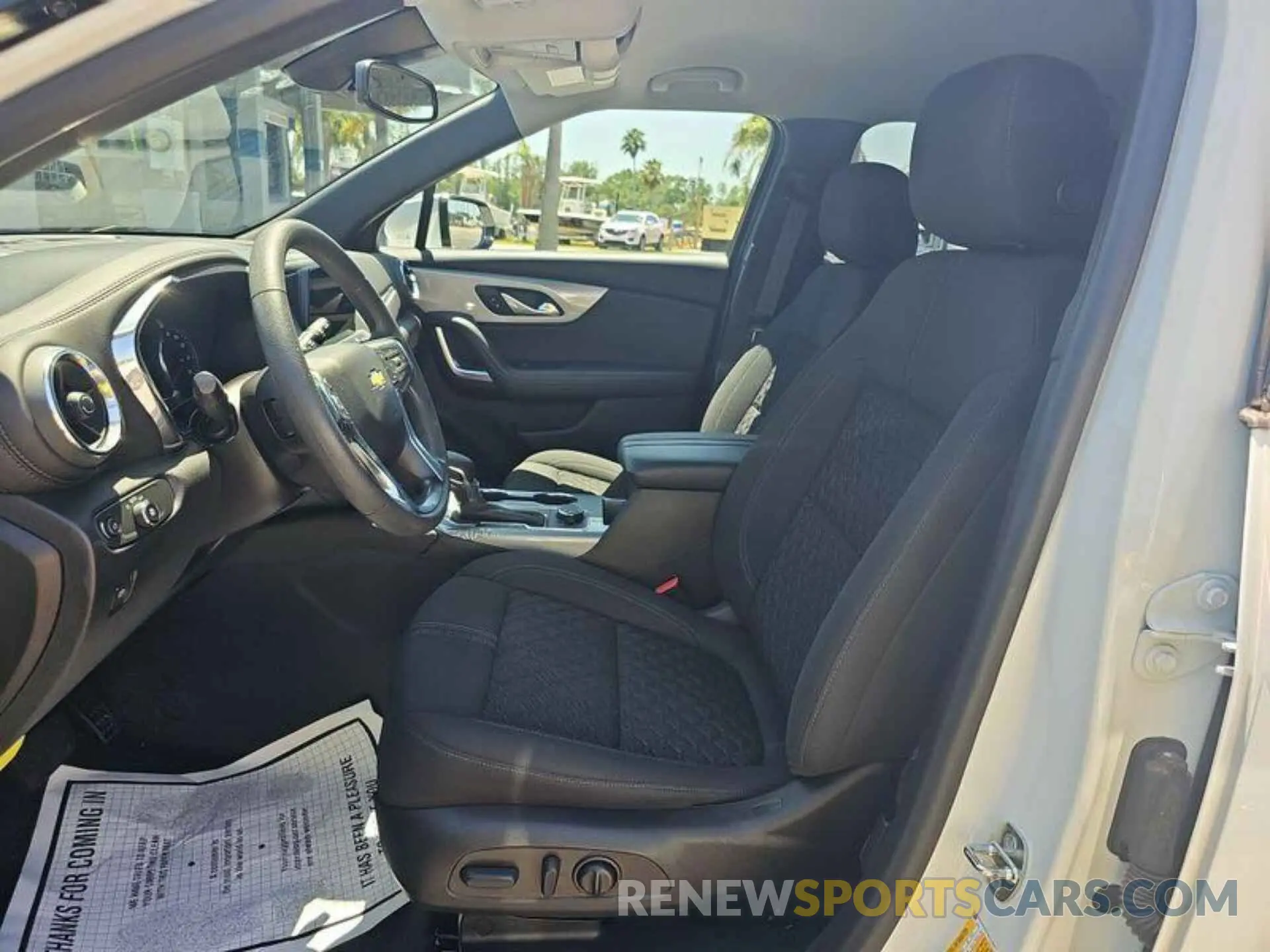 6 Photograph of a damaged car 3GNKBHR48NS188877 CHEVROLET BLAZER 2022