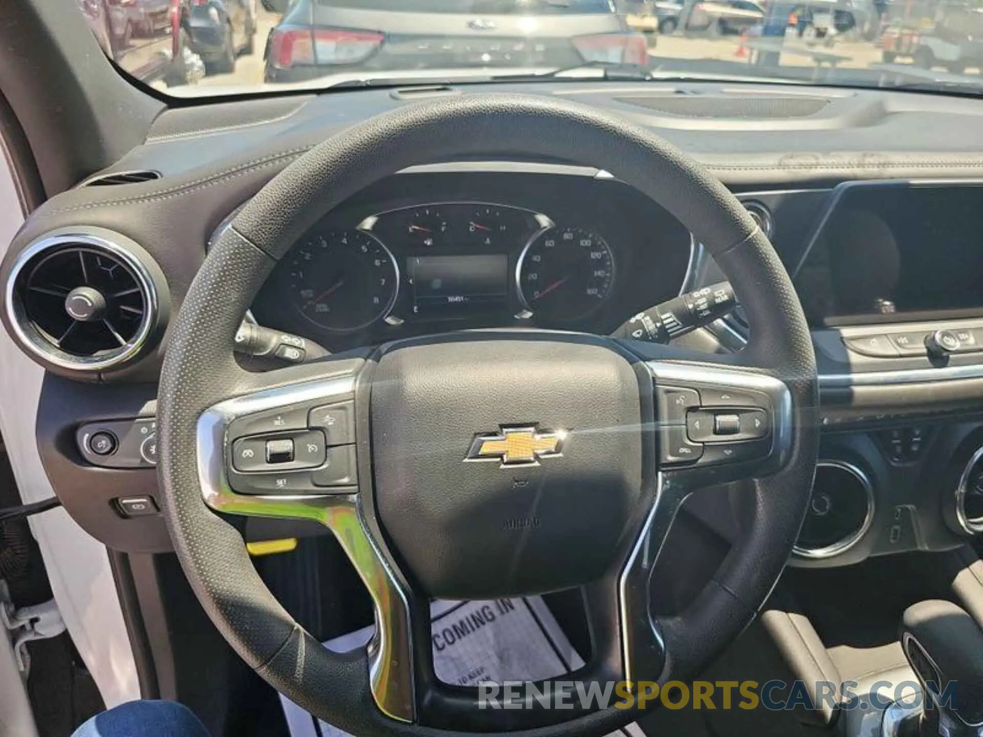 8 Photograph of a damaged car 3GNKBHR48NS188877 CHEVROLET BLAZER 2022