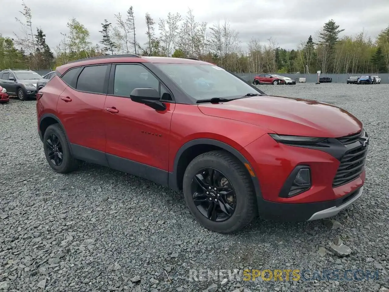 4 Photograph of a damaged car 3GNKBHRS6NS146707 CHEVROLET BLAZER 2022