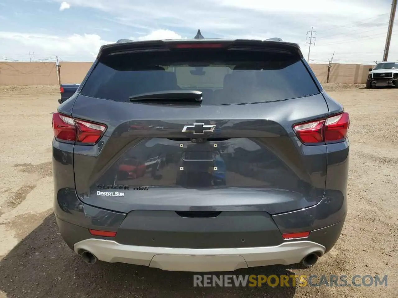 6 Photograph of a damaged car 3GNKBJR41NS236338 CHEVROLET BLAZER 2022