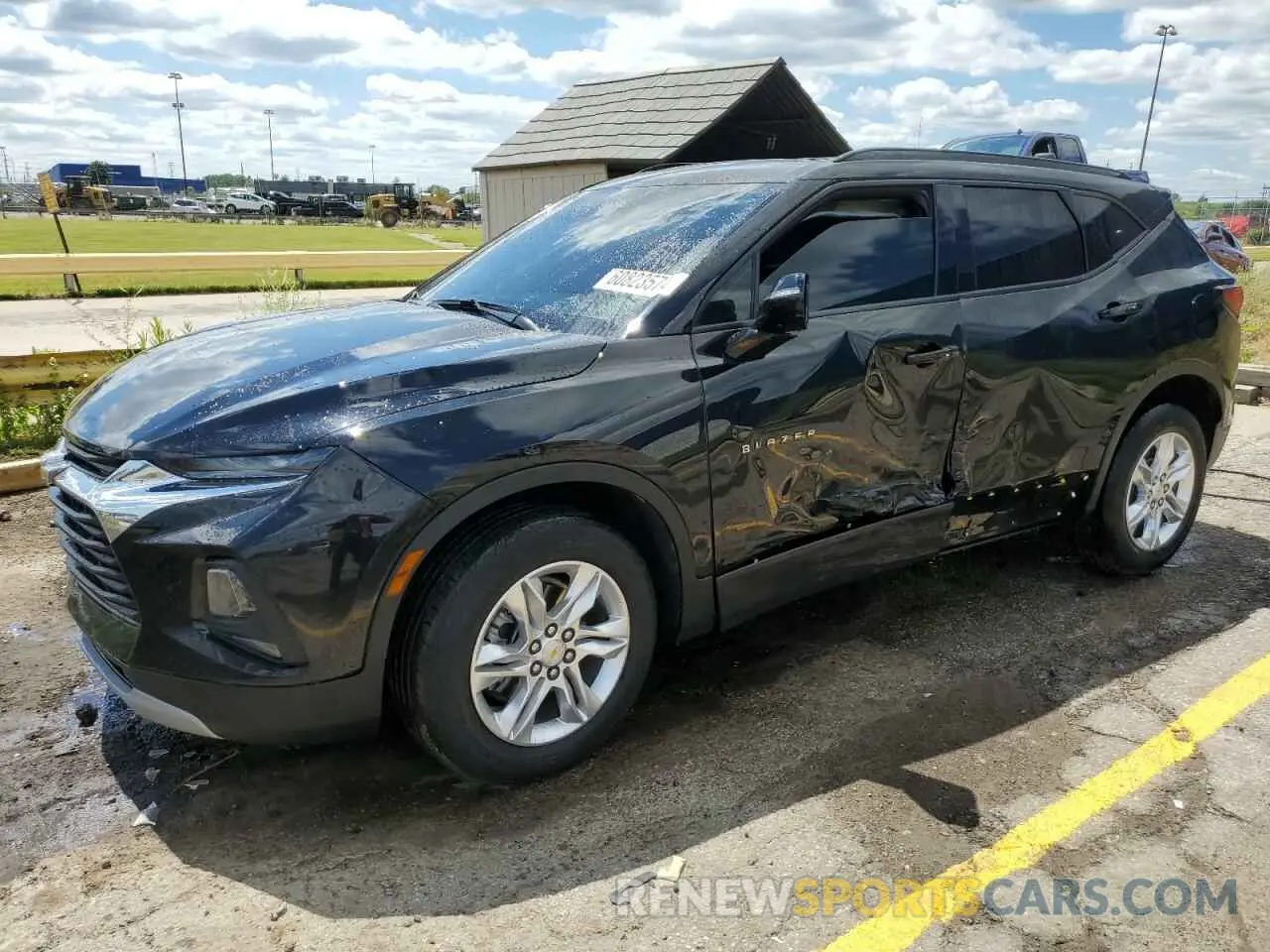 1 Photograph of a damaged car 3GNKBJRS3NS139480 CHEVROLET BLAZER 2022