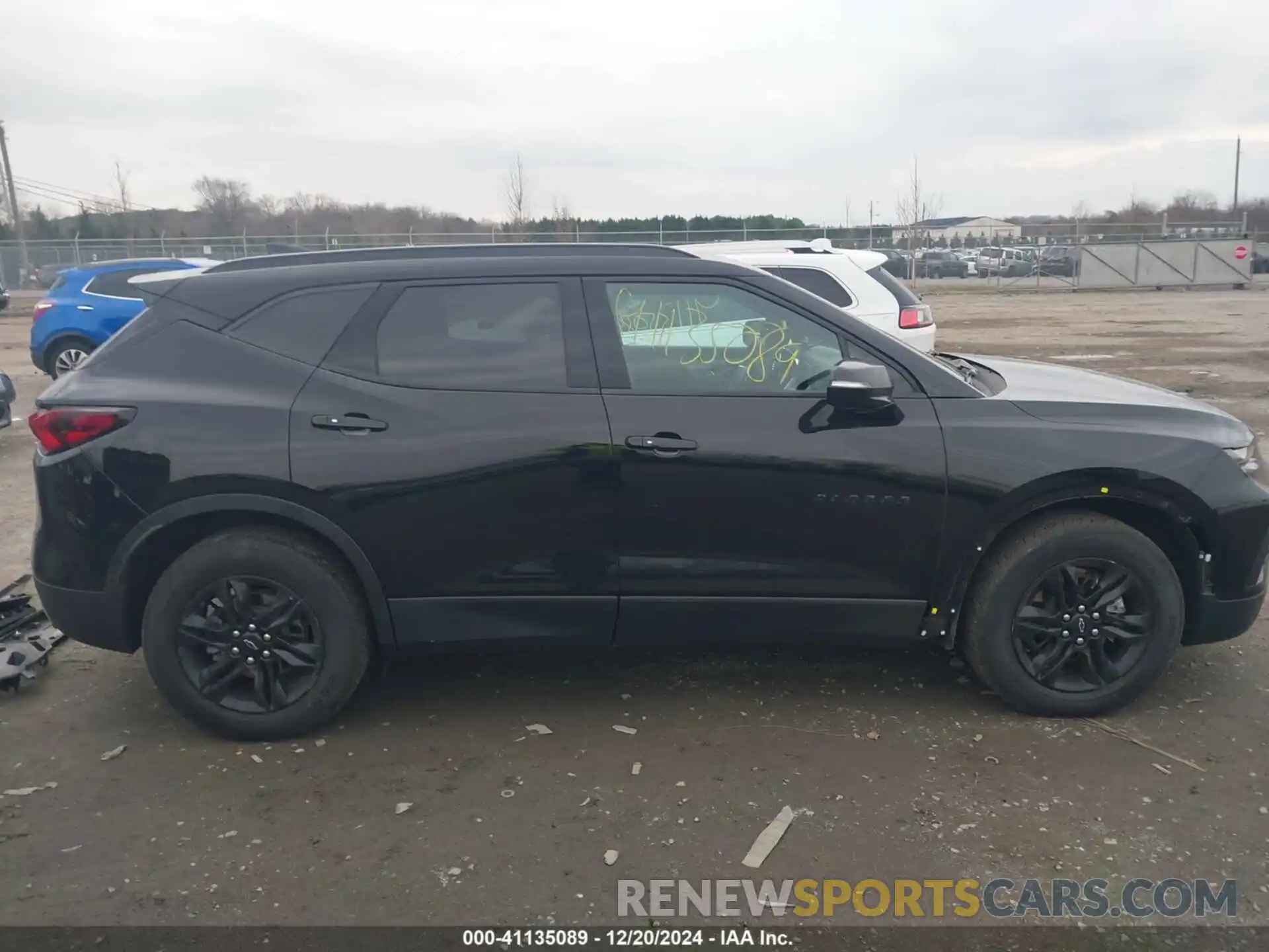 14 Photograph of a damaged car 3GNKBJRS5NS231299 CHEVROLET BLAZER 2022