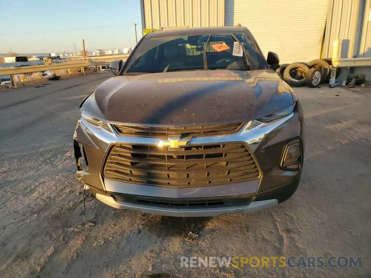 5 Photograph of a damaged car 3GNKBJRSXNS218029 CHEVROLET BLAZER 2022