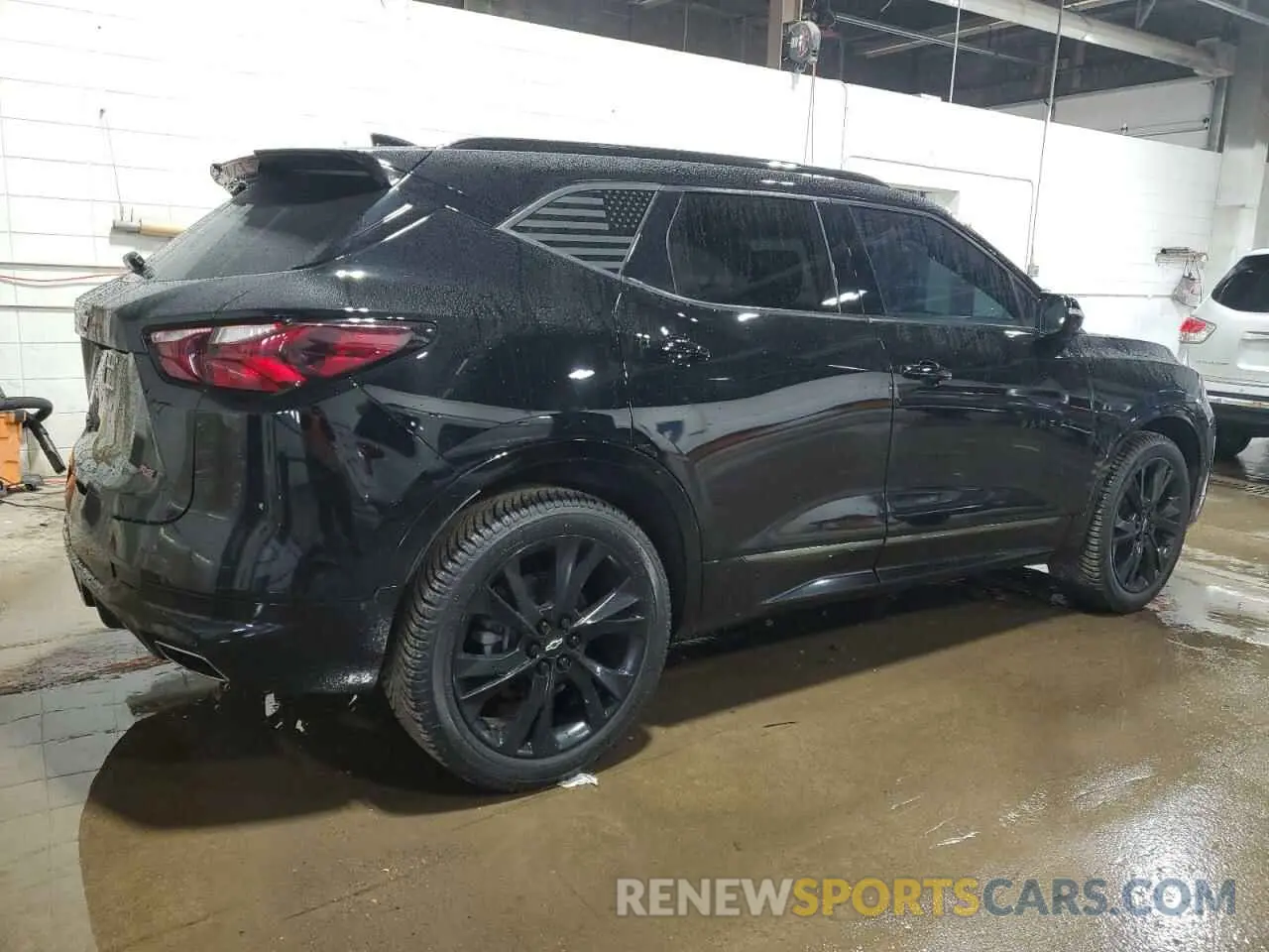 3 Photograph of a damaged car 3GNKBKRS0NS137756 CHEVROLET BLAZER 2022