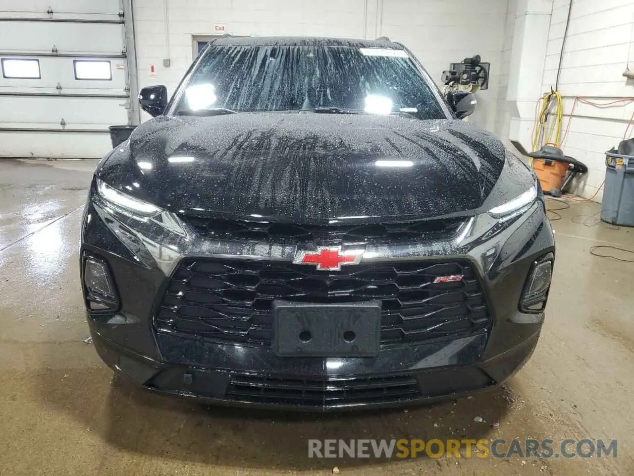 5 Photograph of a damaged car 3GNKBKRS0NS137756 CHEVROLET BLAZER 2022