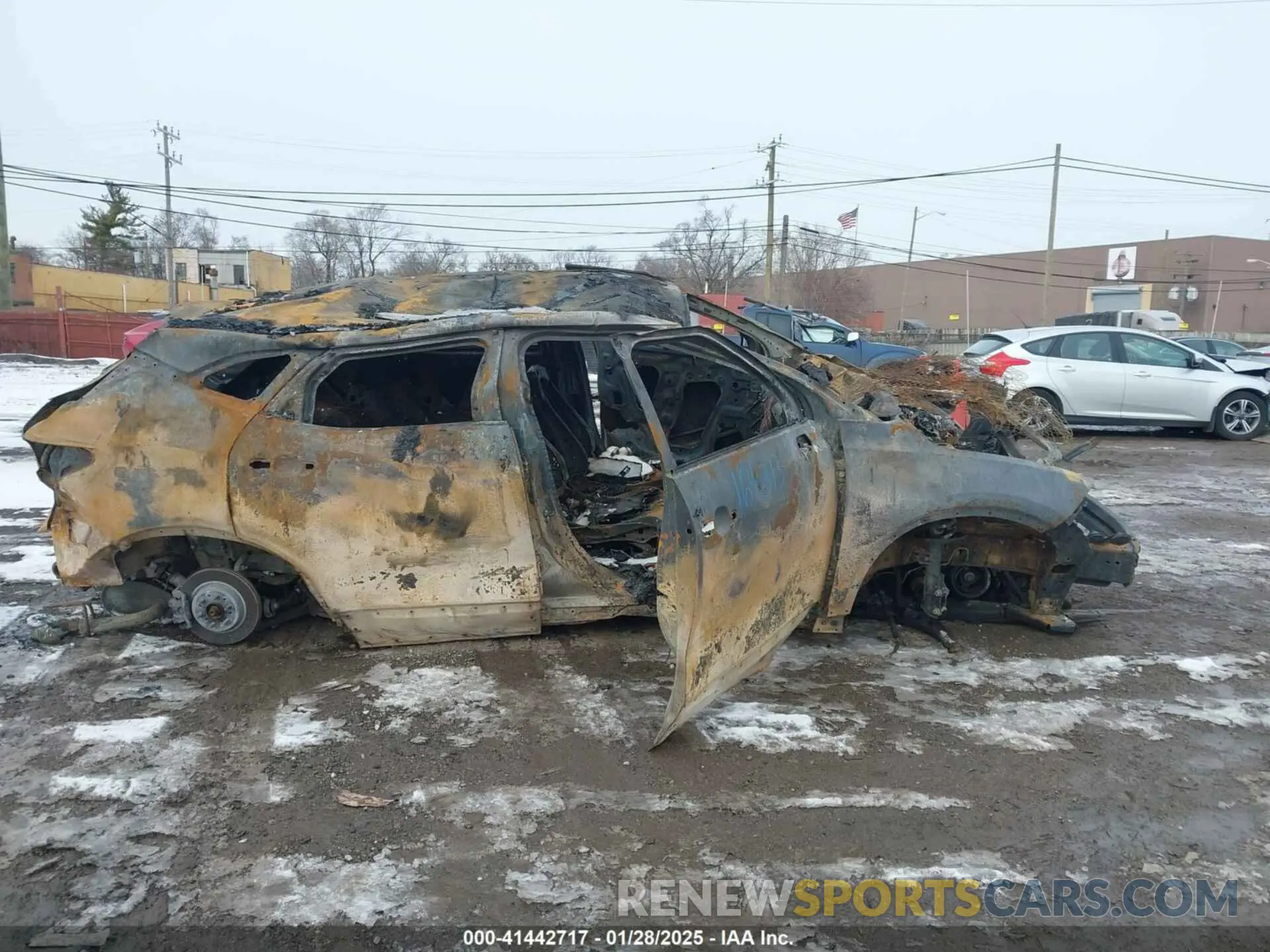 12 Photograph of a damaged car 3GNKBKRS2NS164313 CHEVROLET BLAZER 2022