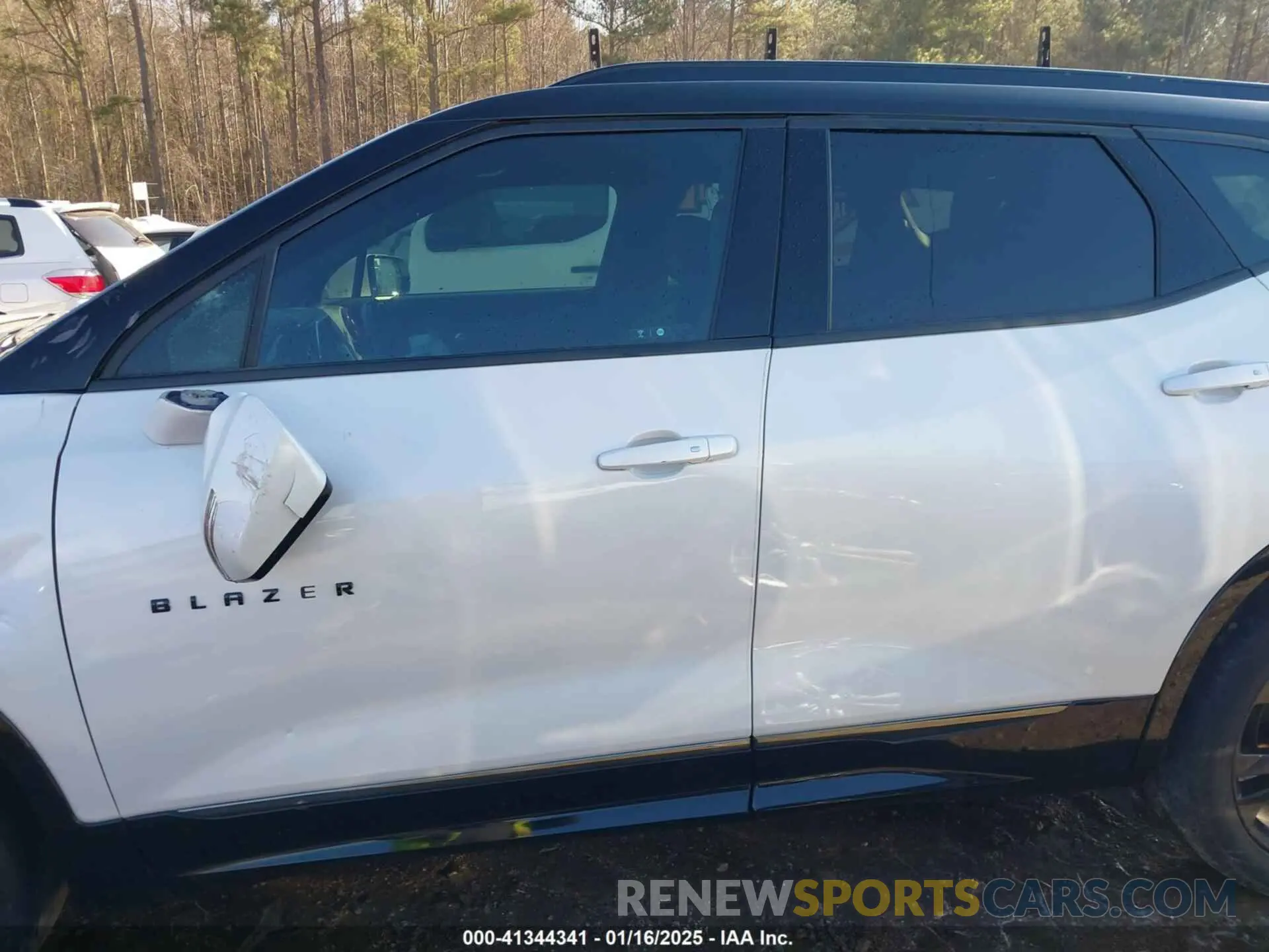 14 Photograph of a damaged car 3GNKBKRS7NS223680 CHEVROLET BLAZER 2022