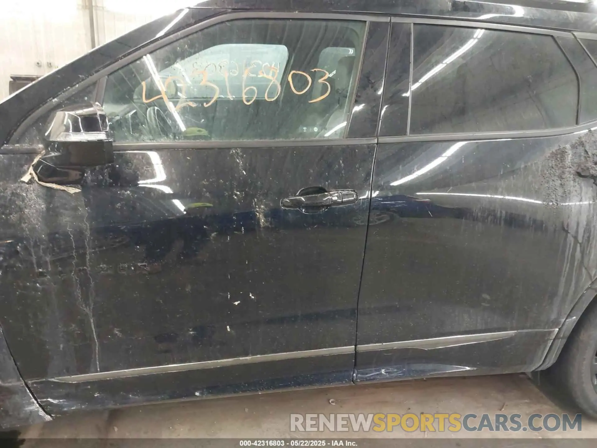 14 Photograph of a damaged car 3GNKBKRS8NS175932 CHEVROLET BLAZER 2022