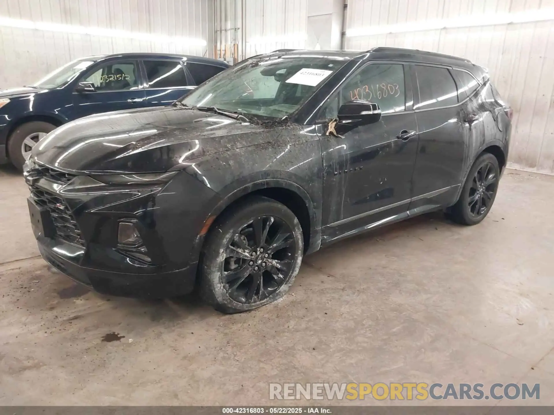 2 Photograph of a damaged car 3GNKBKRS8NS175932 CHEVROLET BLAZER 2022