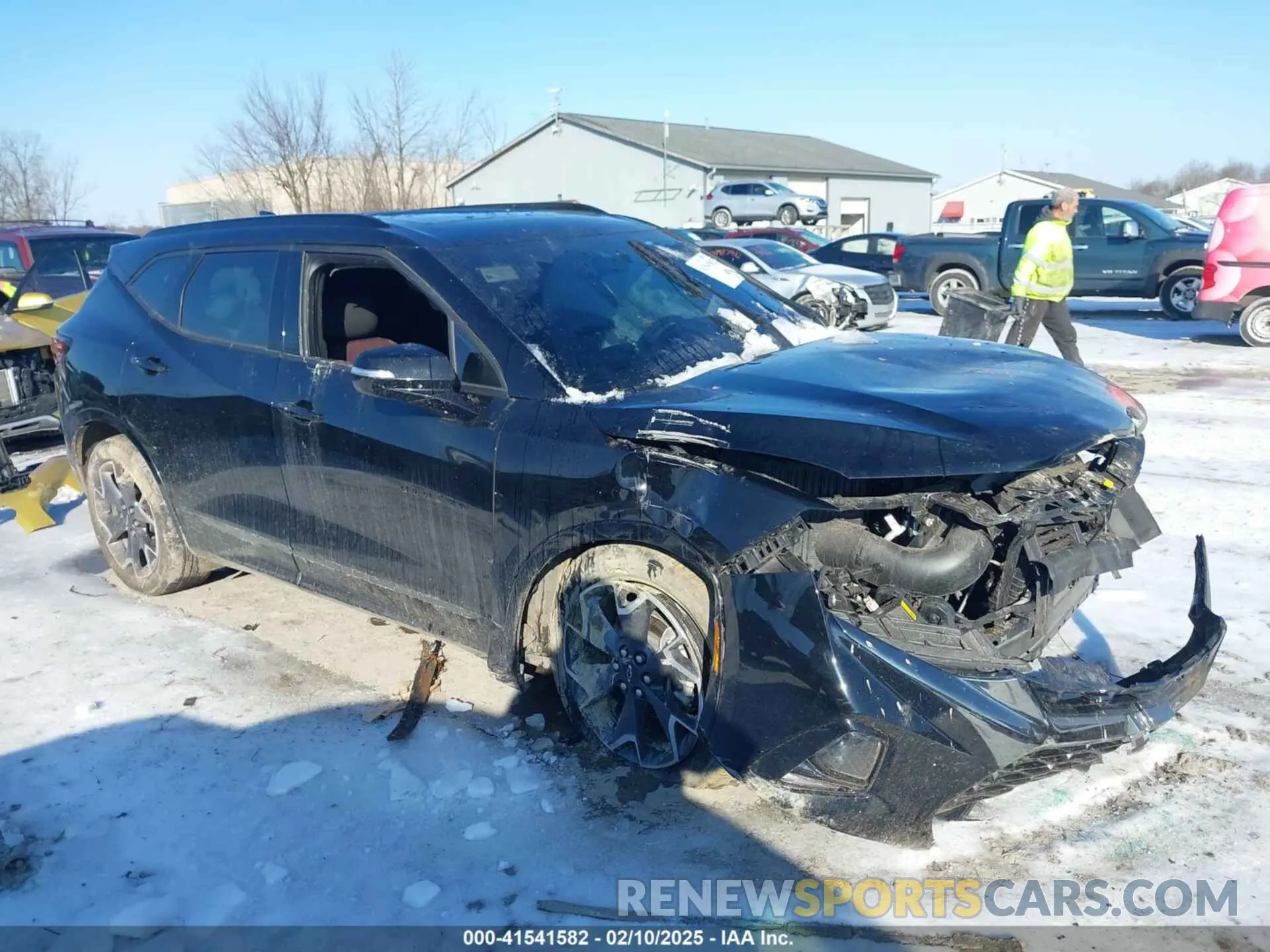 1 Photograph of a damaged car 3GNKBKRS9NS236205 CHEVROLET BLAZER 2022