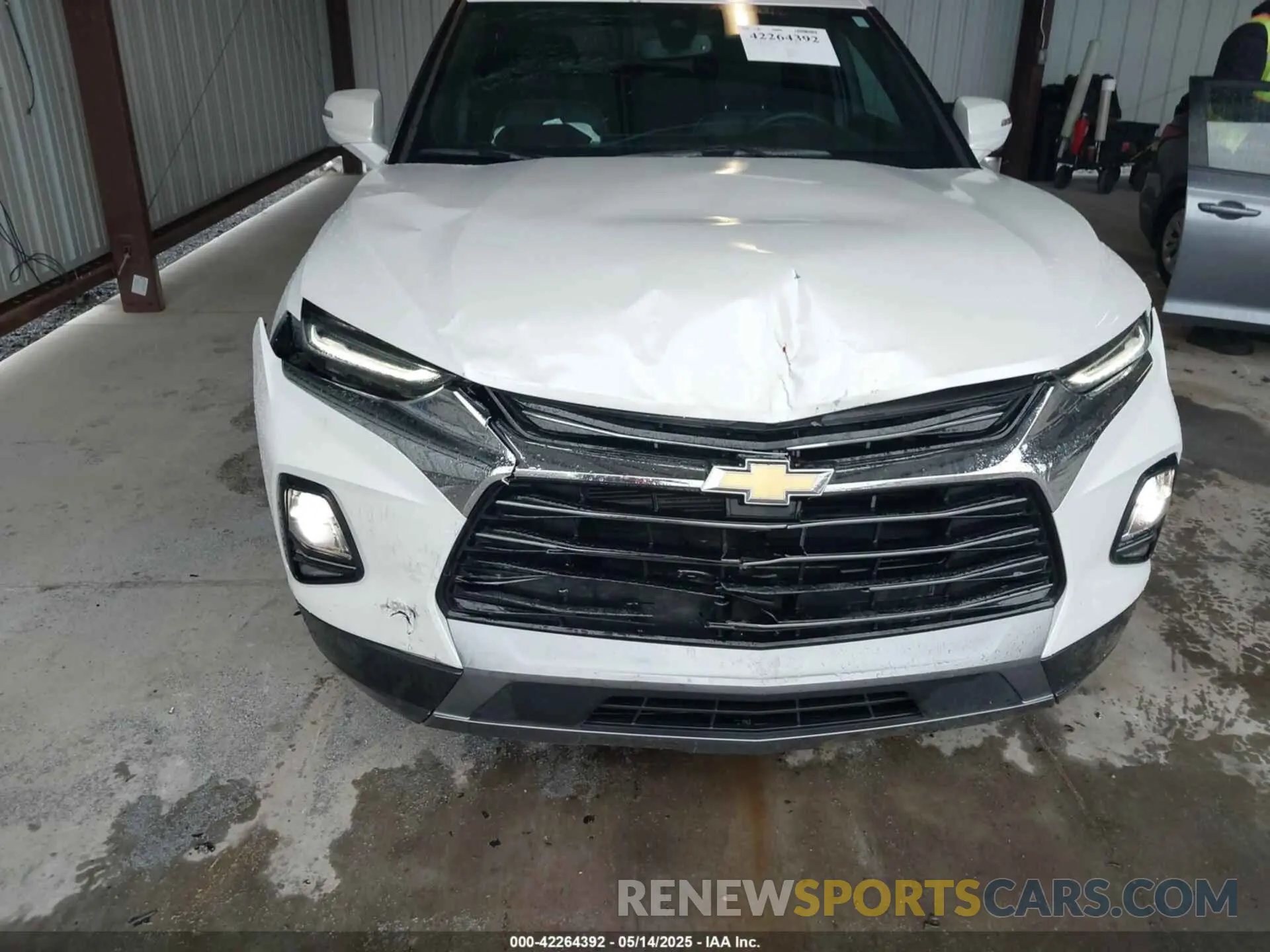 6 Photograph of a damaged car 3GNKBLR46NS148039 CHEVROLET BLAZER 2022
