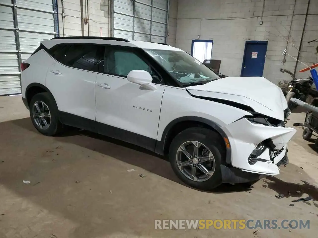 4 Photograph of a damaged car 3GNKBCR40PS235387 CHEVROLET BLAZER 2023
