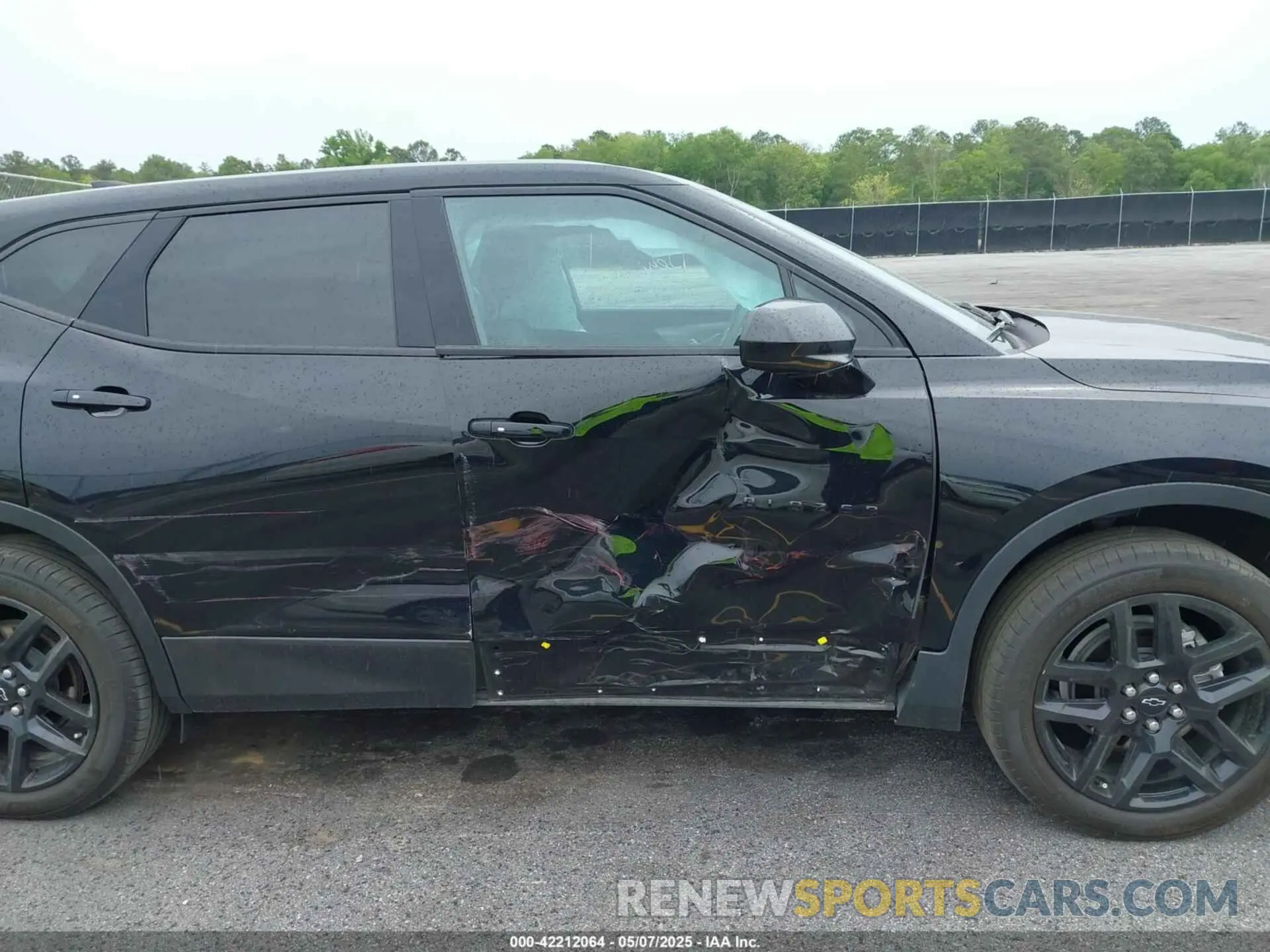 17 Photograph of a damaged car 3GNKBCR44PS134997 CHEVROLET BLAZER 2023