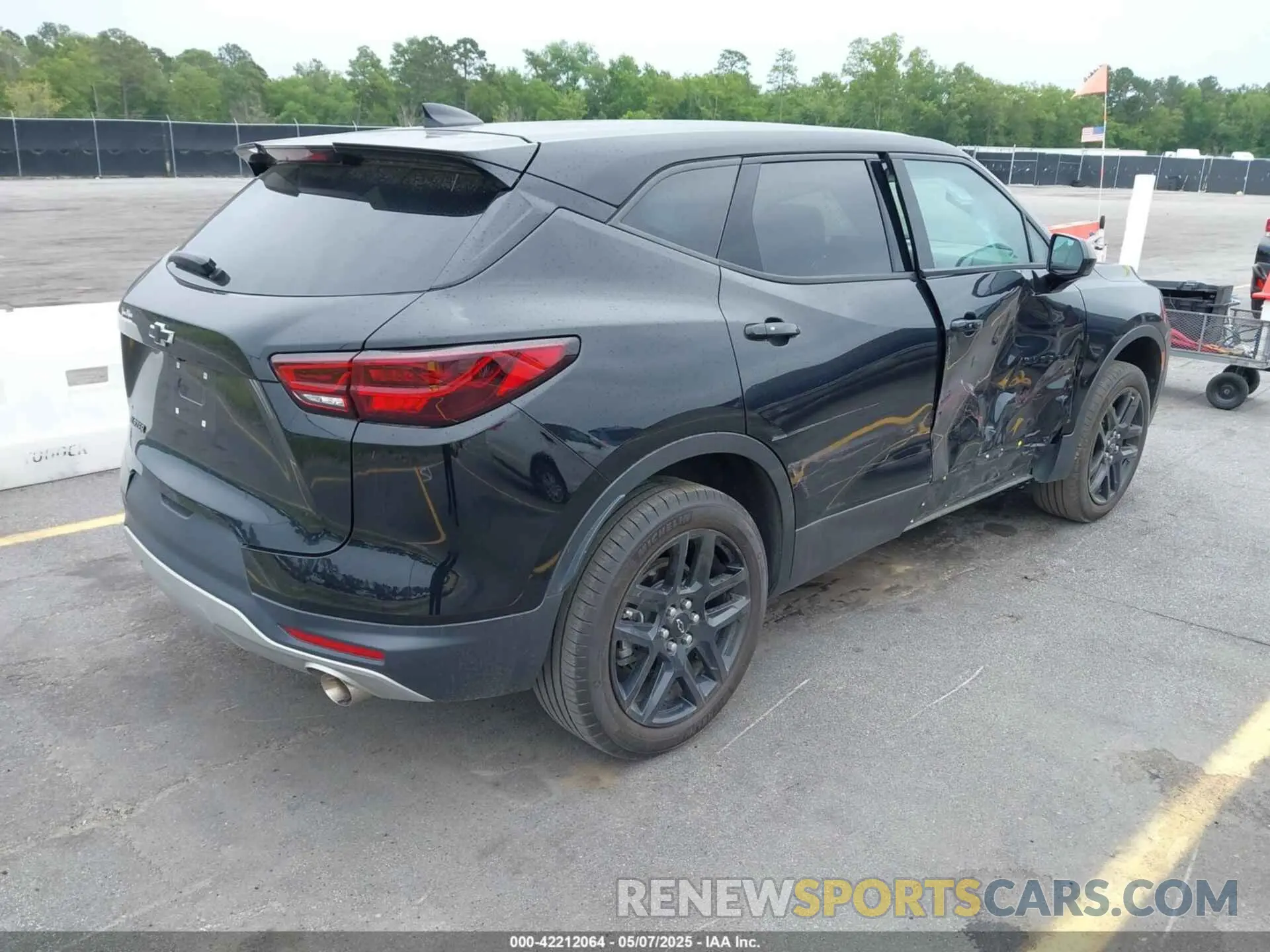 4 Photograph of a damaged car 3GNKBCR44PS134997 CHEVROLET BLAZER 2023