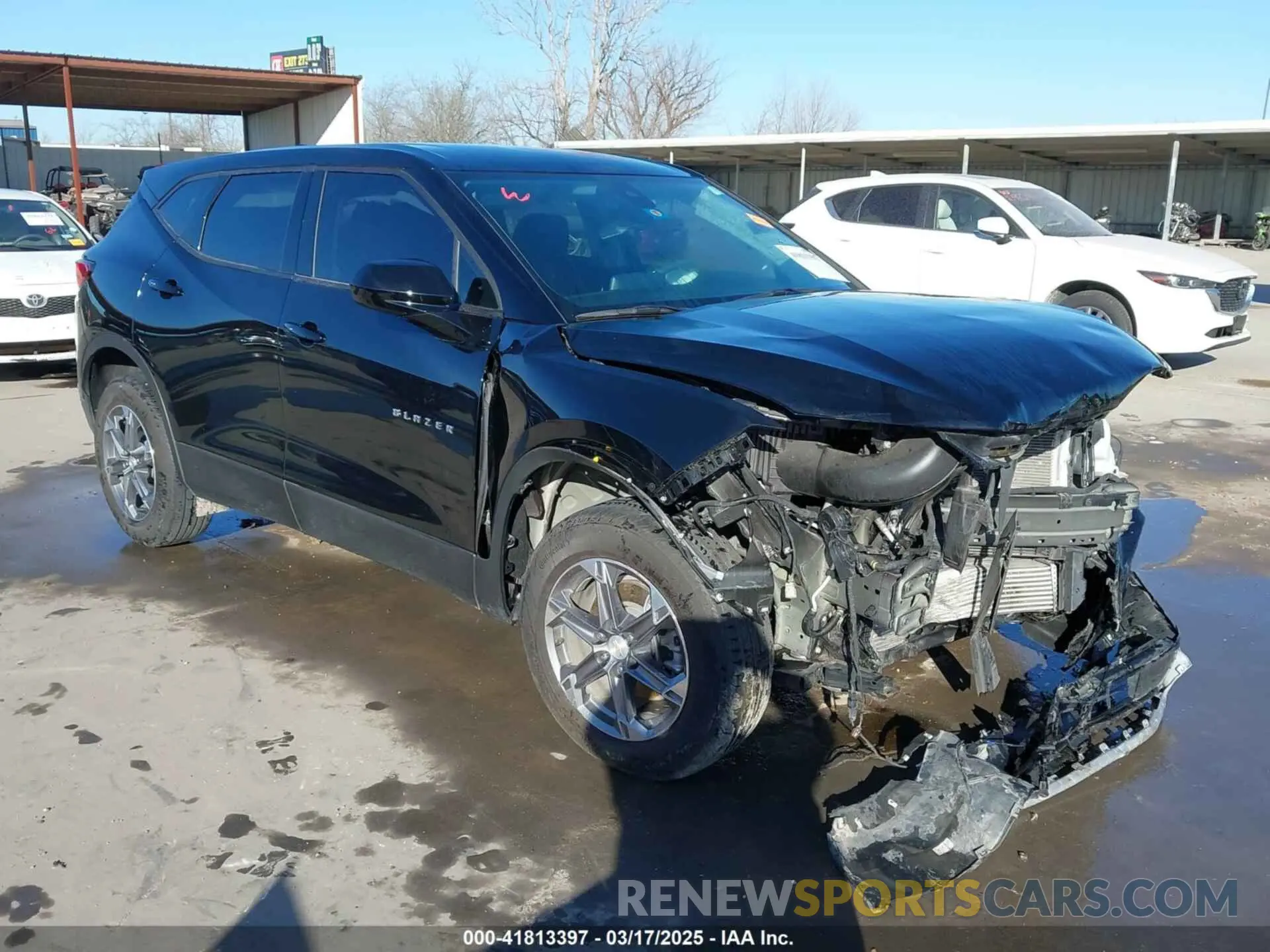 1 Photograph of a damaged car 3GNKBCR46PS217699 CHEVROLET BLAZER 2023