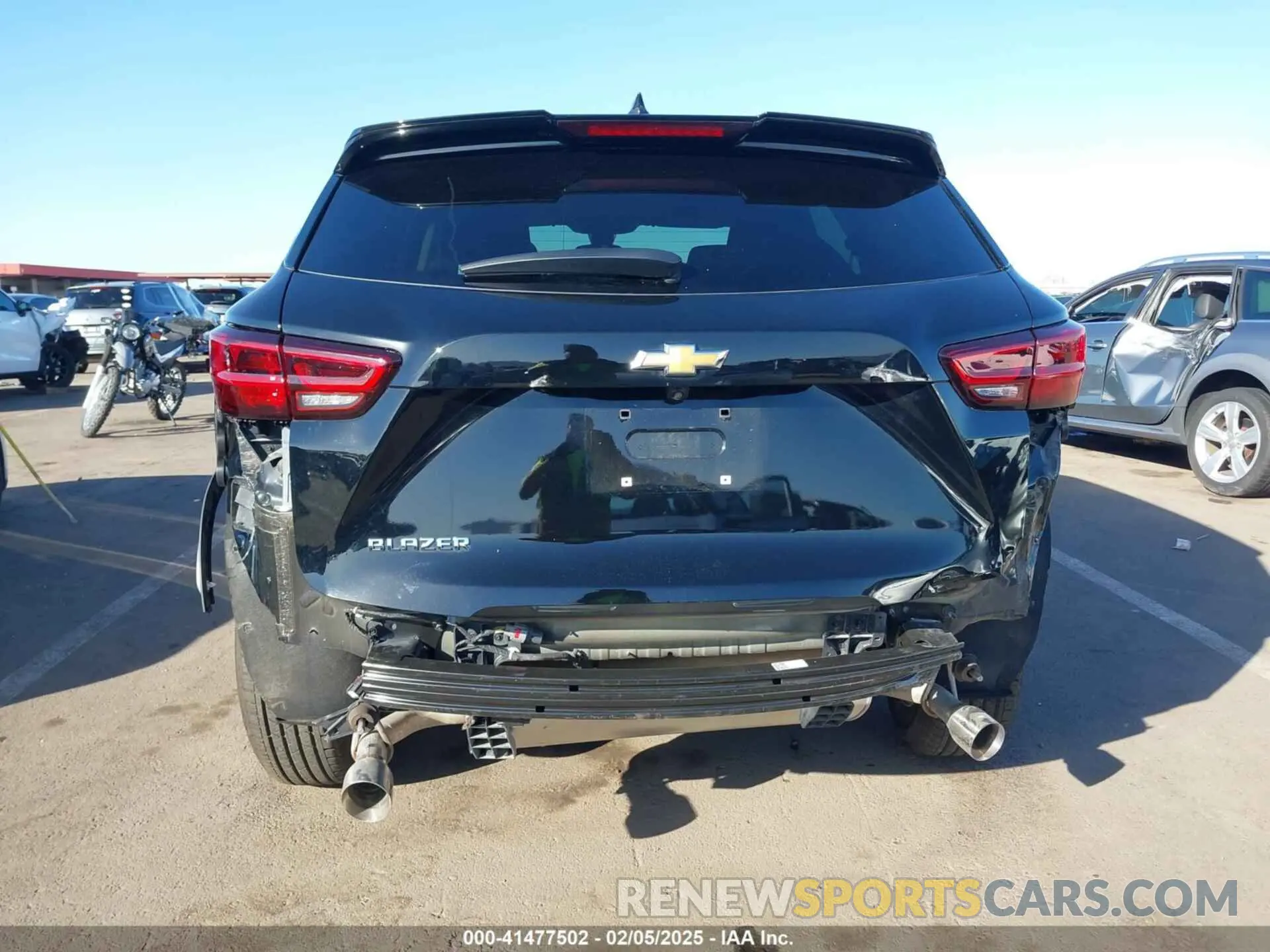 17 Photograph of a damaged car 3GNKBCR49PS153058 CHEVROLET BLAZER 2023