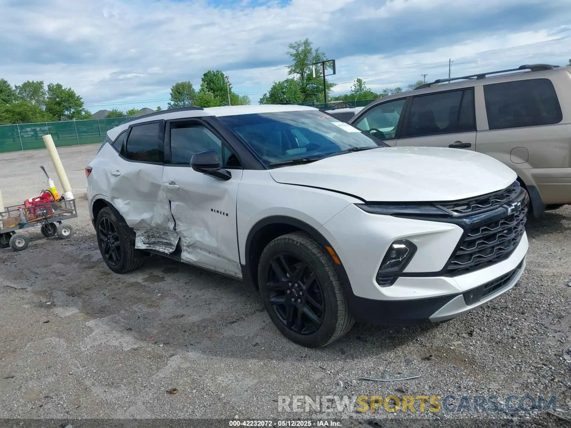 1 Photograph of a damaged car 3GNKBCR4XPS224431 CHEVROLET BLAZER 2023