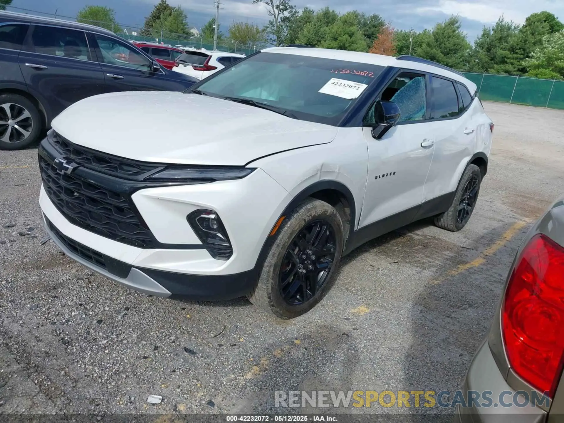 2 Photograph of a damaged car 3GNKBCR4XPS224431 CHEVROLET BLAZER 2023