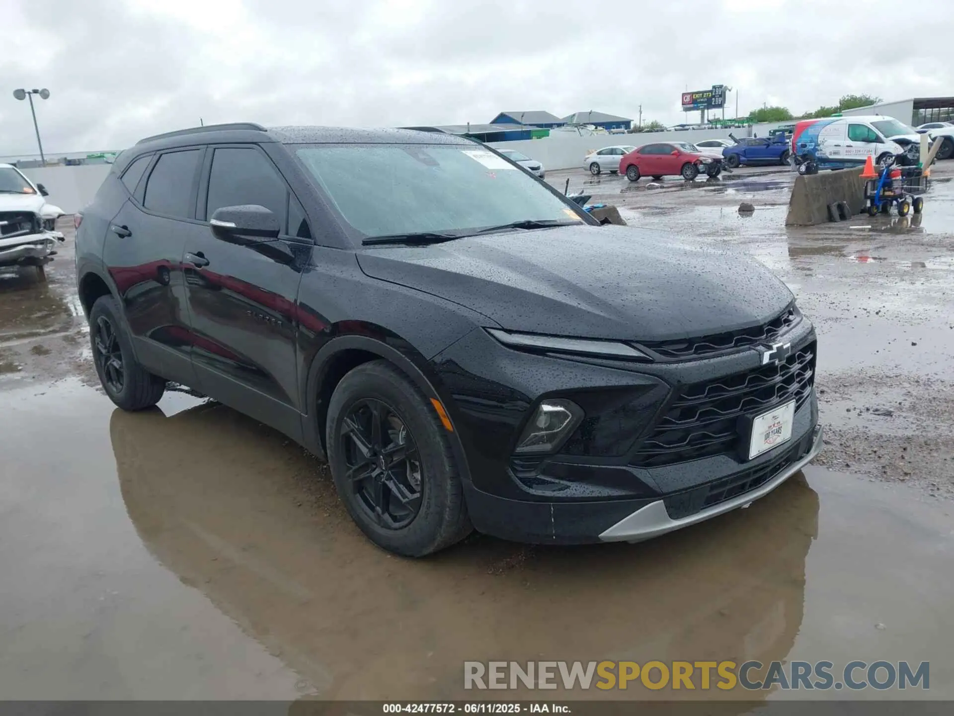 1 Photograph of a damaged car 3GNKBDRS4PS170130 CHEVROLET BLAZER 2023