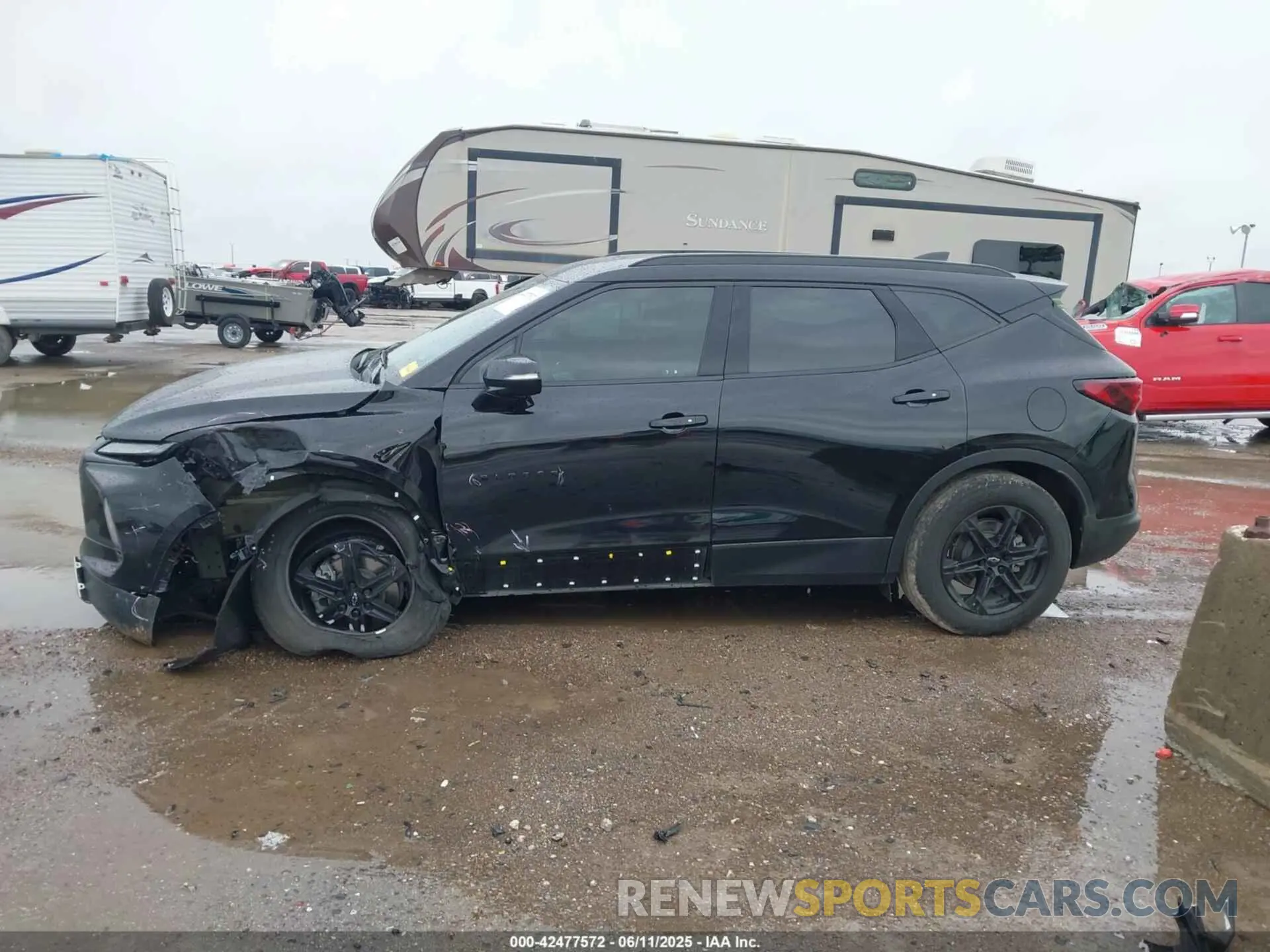 14 Photograph of a damaged car 3GNKBDRS4PS170130 CHEVROLET BLAZER 2023