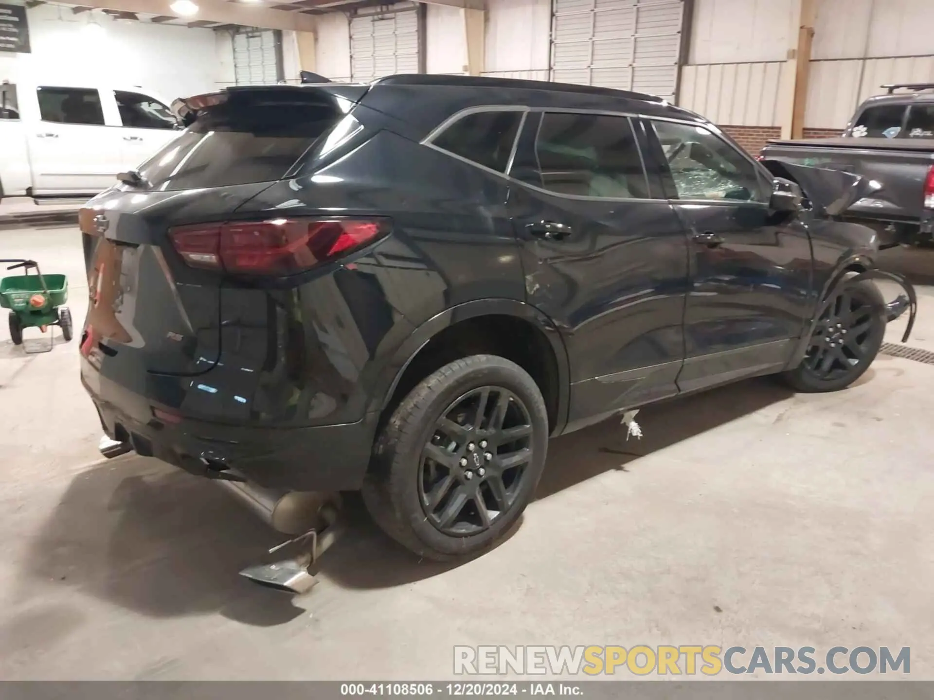 4 Photograph of a damaged car 3GNKBERS2PS187868 CHEVROLET BLAZER 2023
