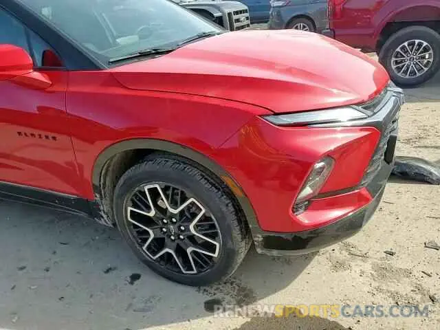 11 Photograph of a damaged car 3GNKBERS3PS226533 CHEVROLET BLAZER 2023