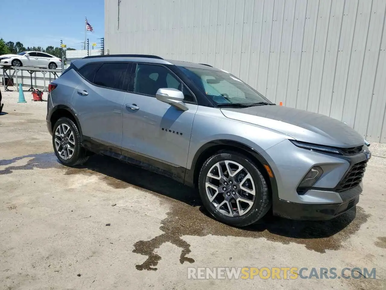 4 Photograph of a damaged car 3GNKBERS4PS232289 CHEVROLET BLAZER 2023