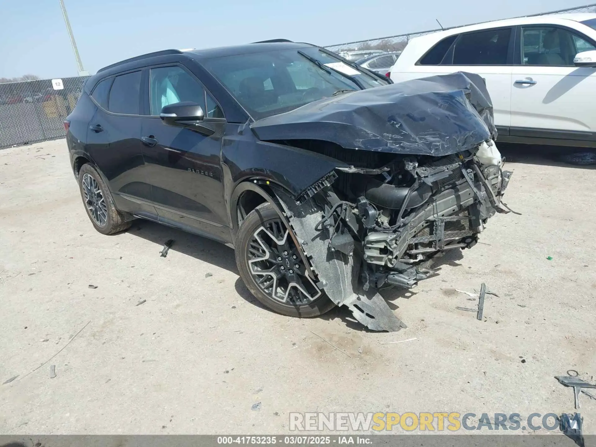 1 Photograph of a damaged car 3GNKBERS7PS102720 CHEVROLET BLAZER 2023