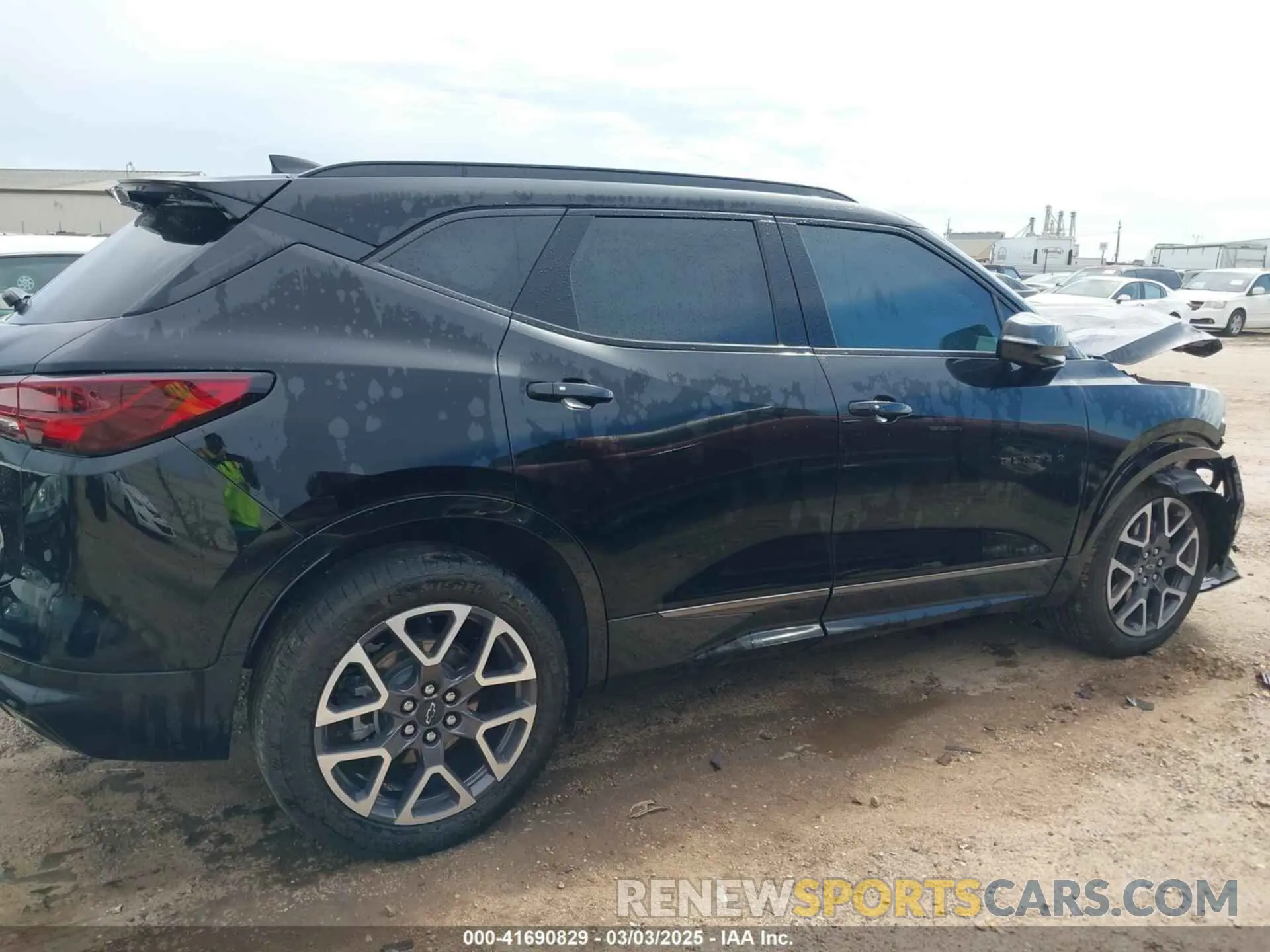 13 Photograph of a damaged car 3GNKBERSXPS150986 CHEVROLET BLAZER 2023