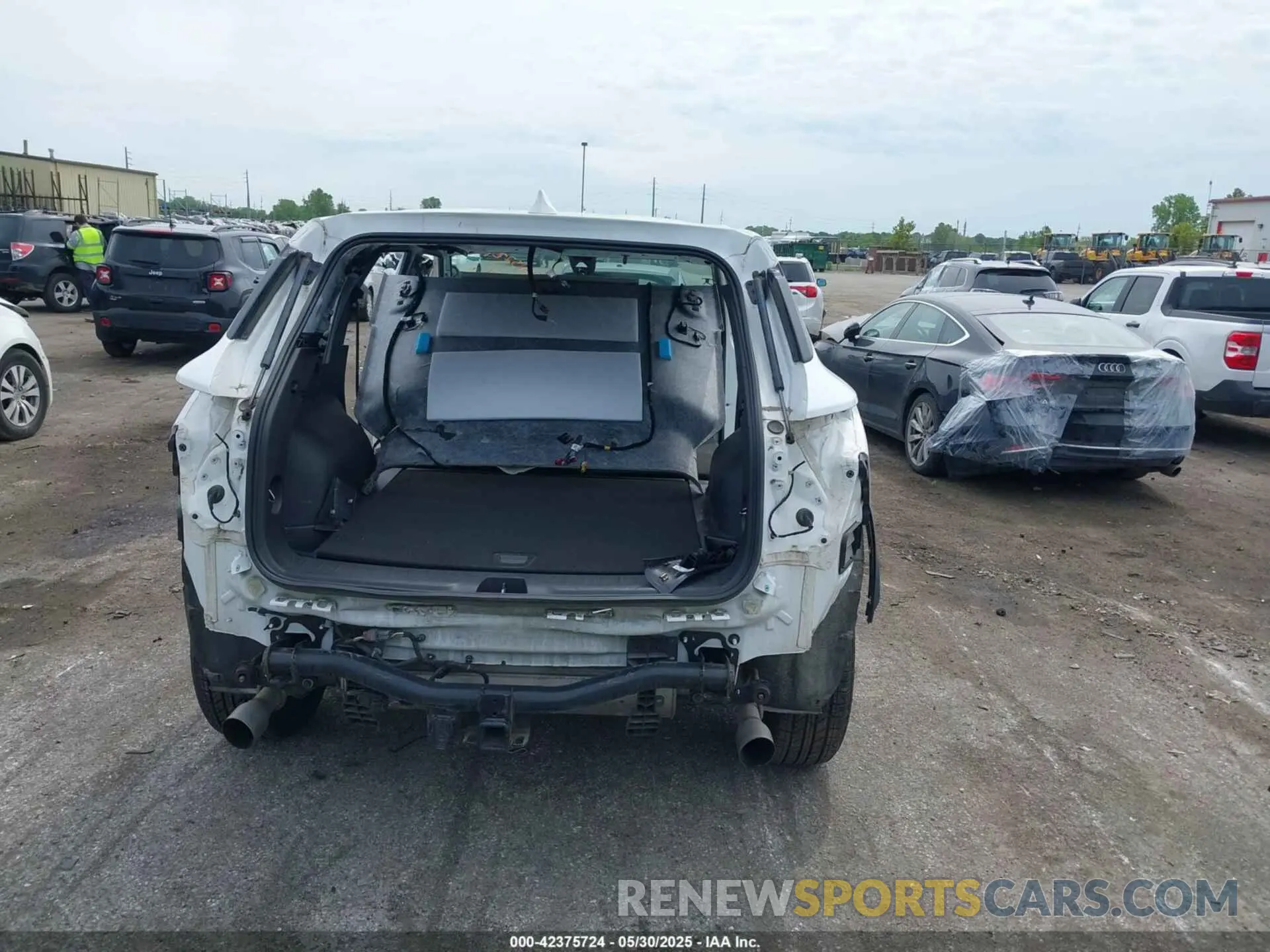 15 Photograph of a damaged car 3GNKBHR40PS119846 CHEVROLET BLAZER 2023